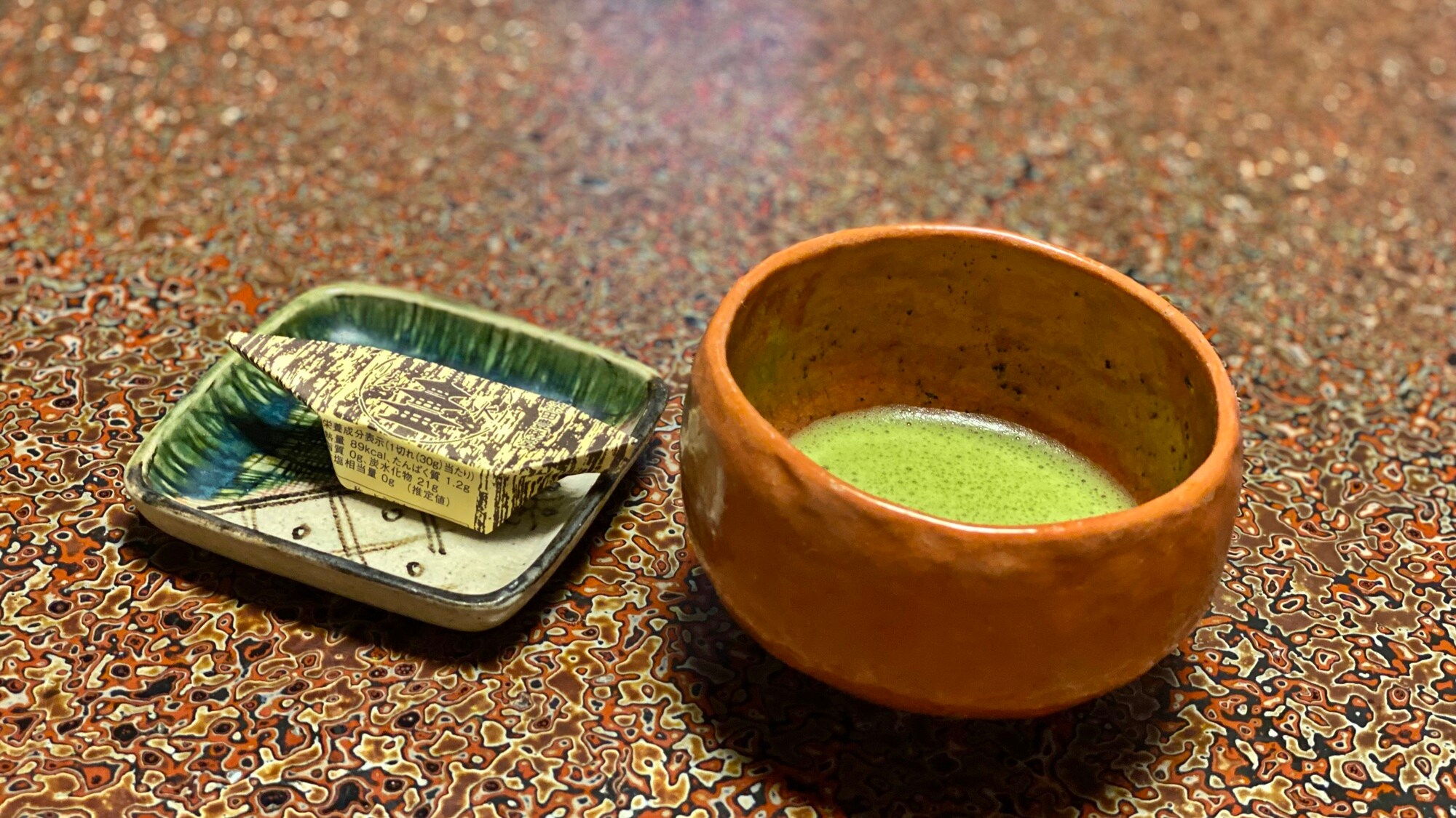 *[Example of a guest room] Matcha tea and sweets are provided. Please soothe your travel fatigue.