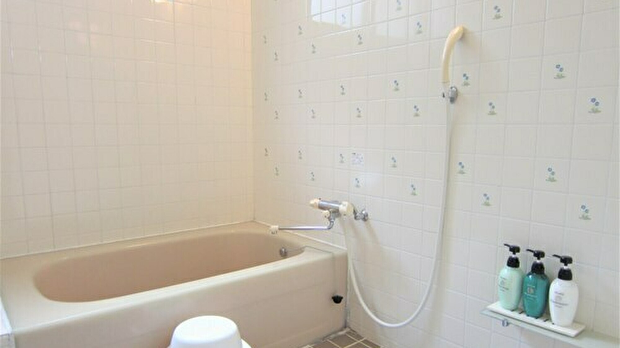 ตัวอย่างห้องน้ำในกระท่อม