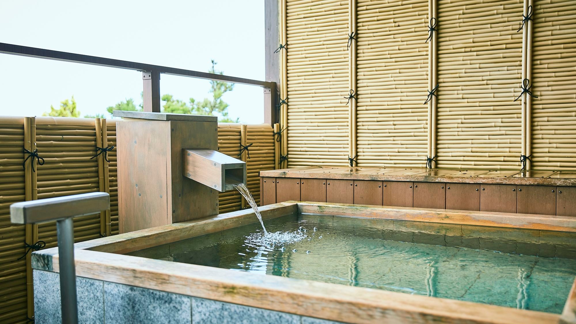 Phòng Nhật-Tây đặc biệt có bồn tắm ngoài trời / 44 mét vuông (không hút thuốc)