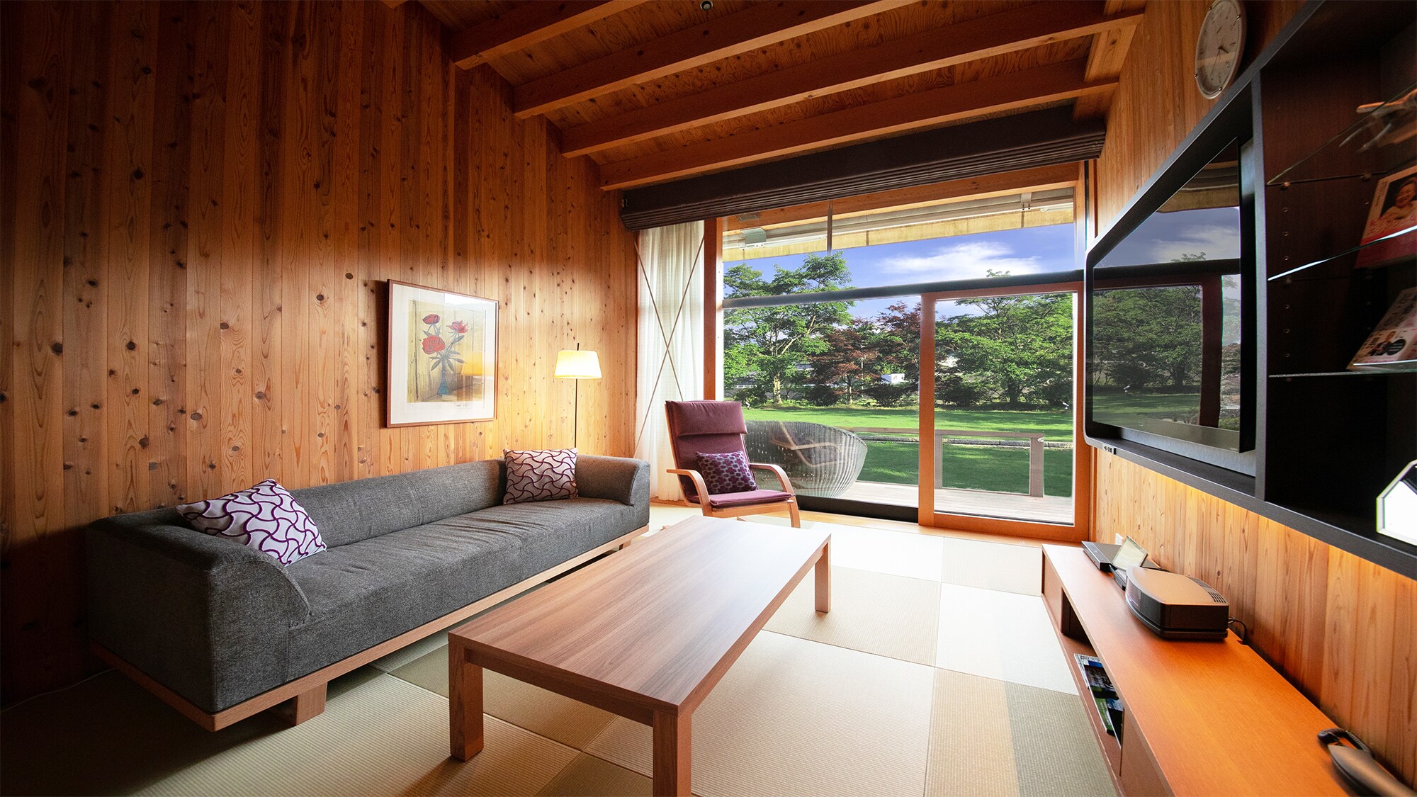 ■ 스위트 룸 - 일본식 거실 ■ 2015 년 굿 디자인상 수상. ”일본과 서양 융합의 공간 디자인”