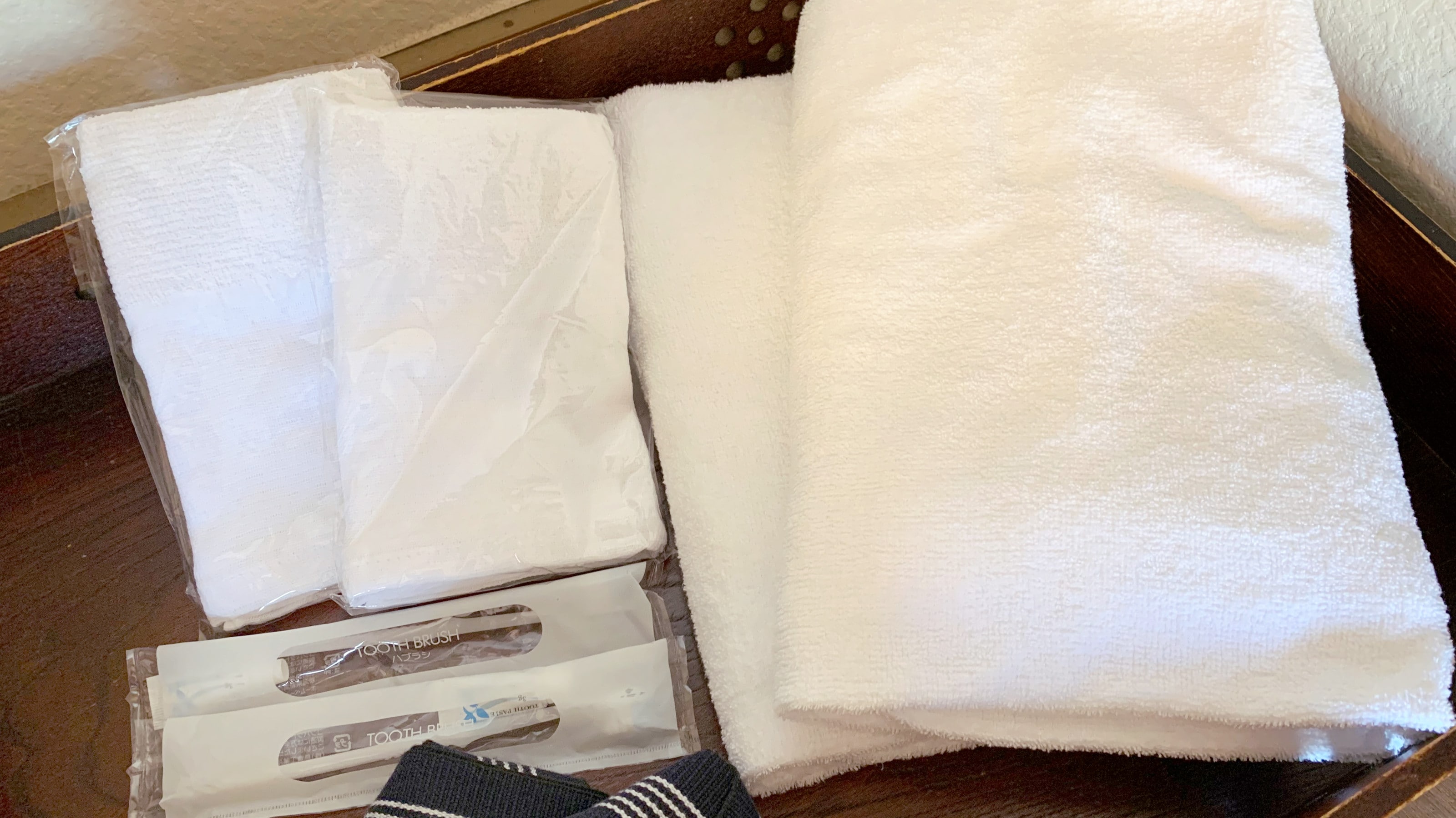 Amenity kit