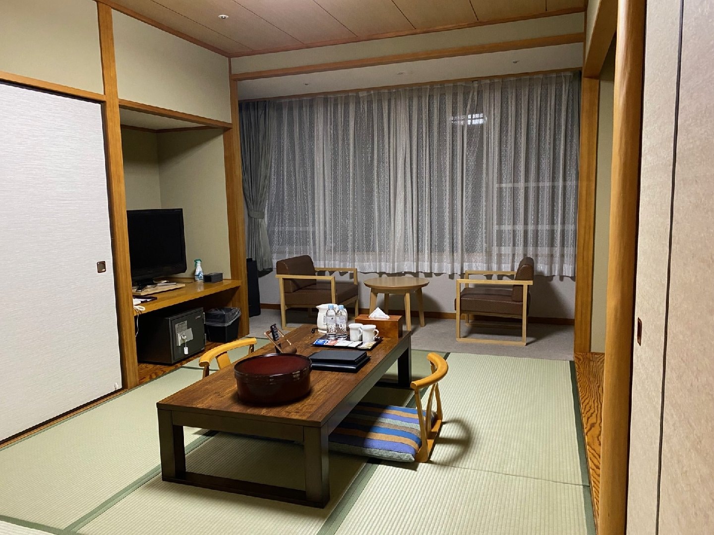 部屋1.jpg