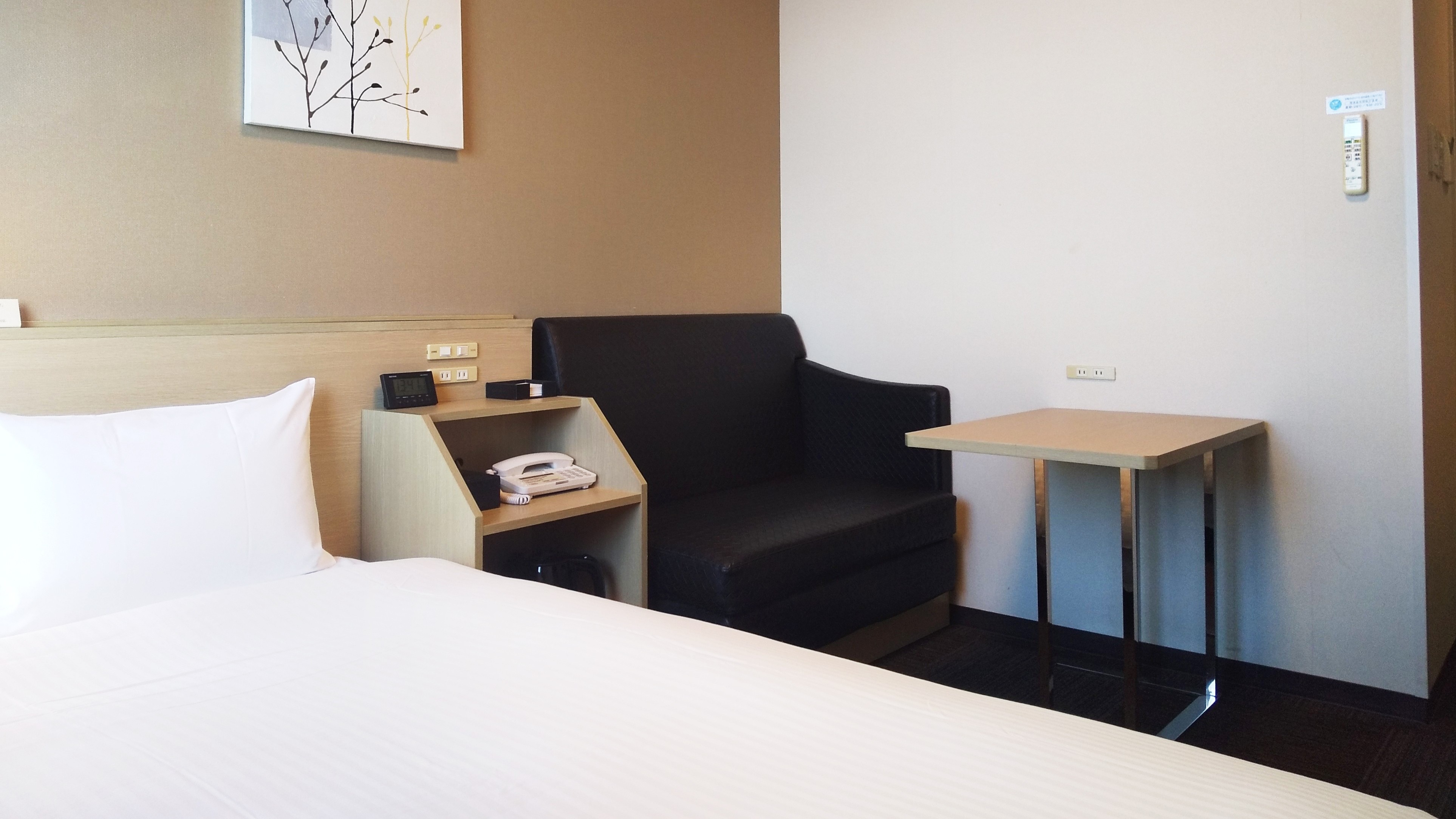 Standard Semi-Double Room 2
