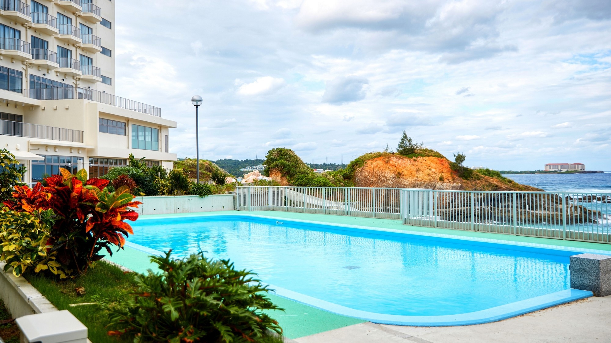 Outdoor swimming pool