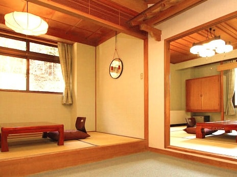 Japanese-style room