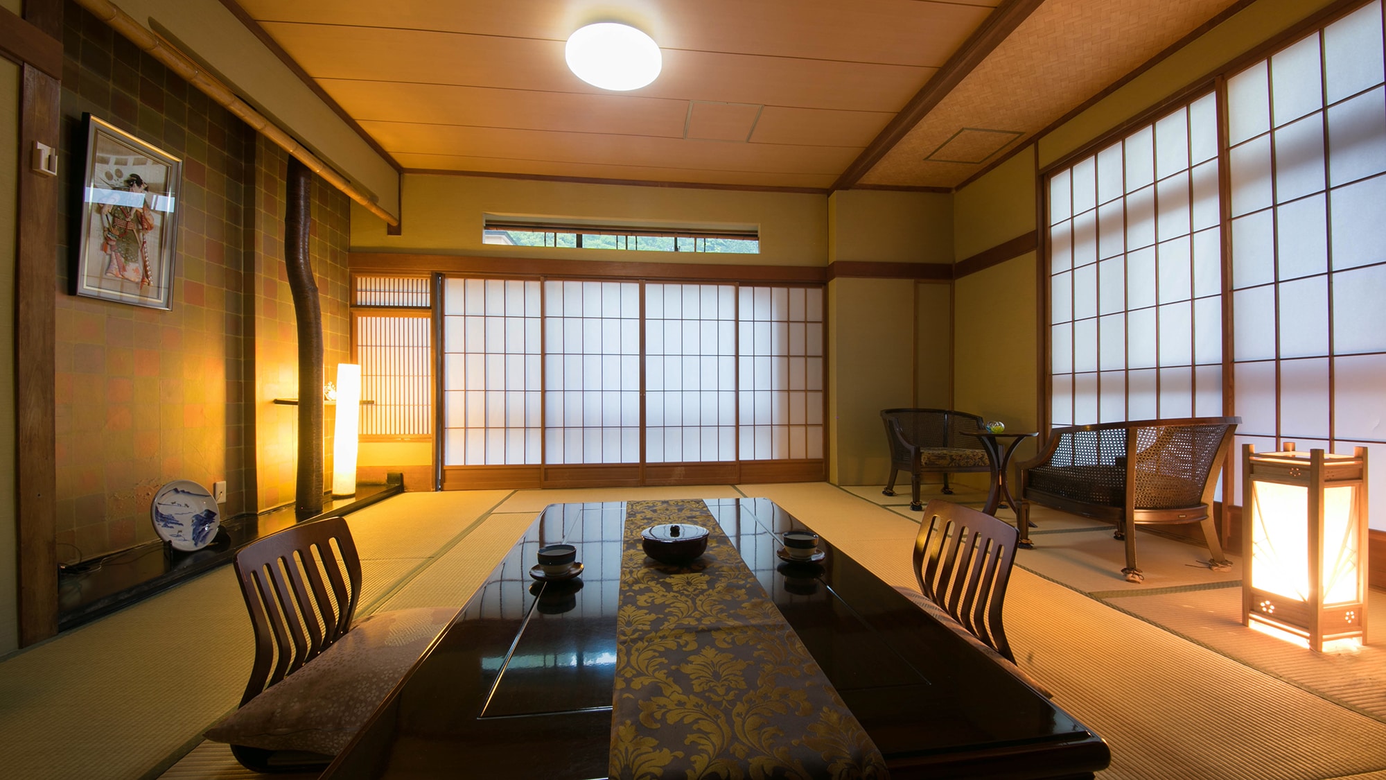 [Spacious Japanese-style room]
