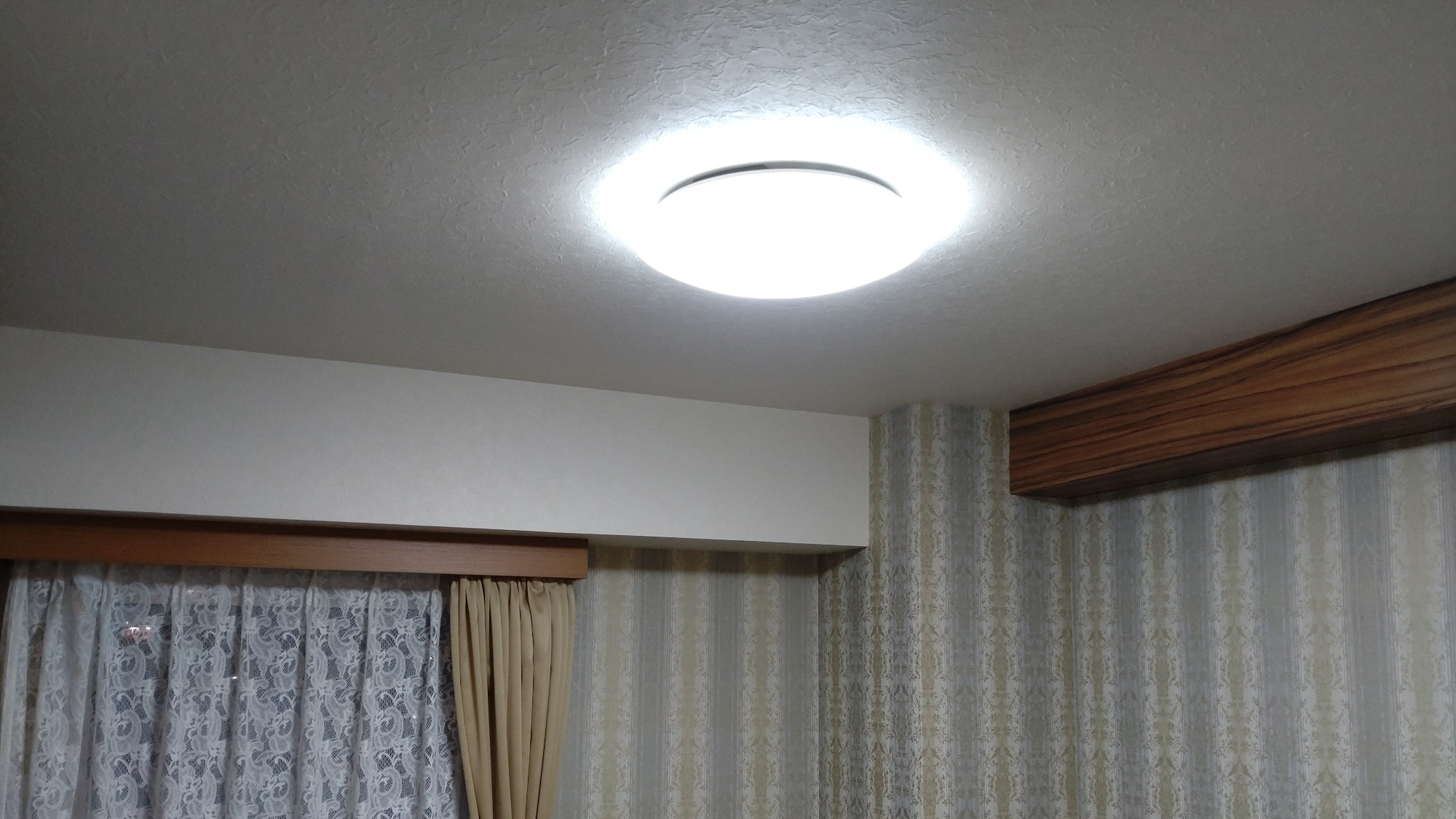 ◆Ceiling light