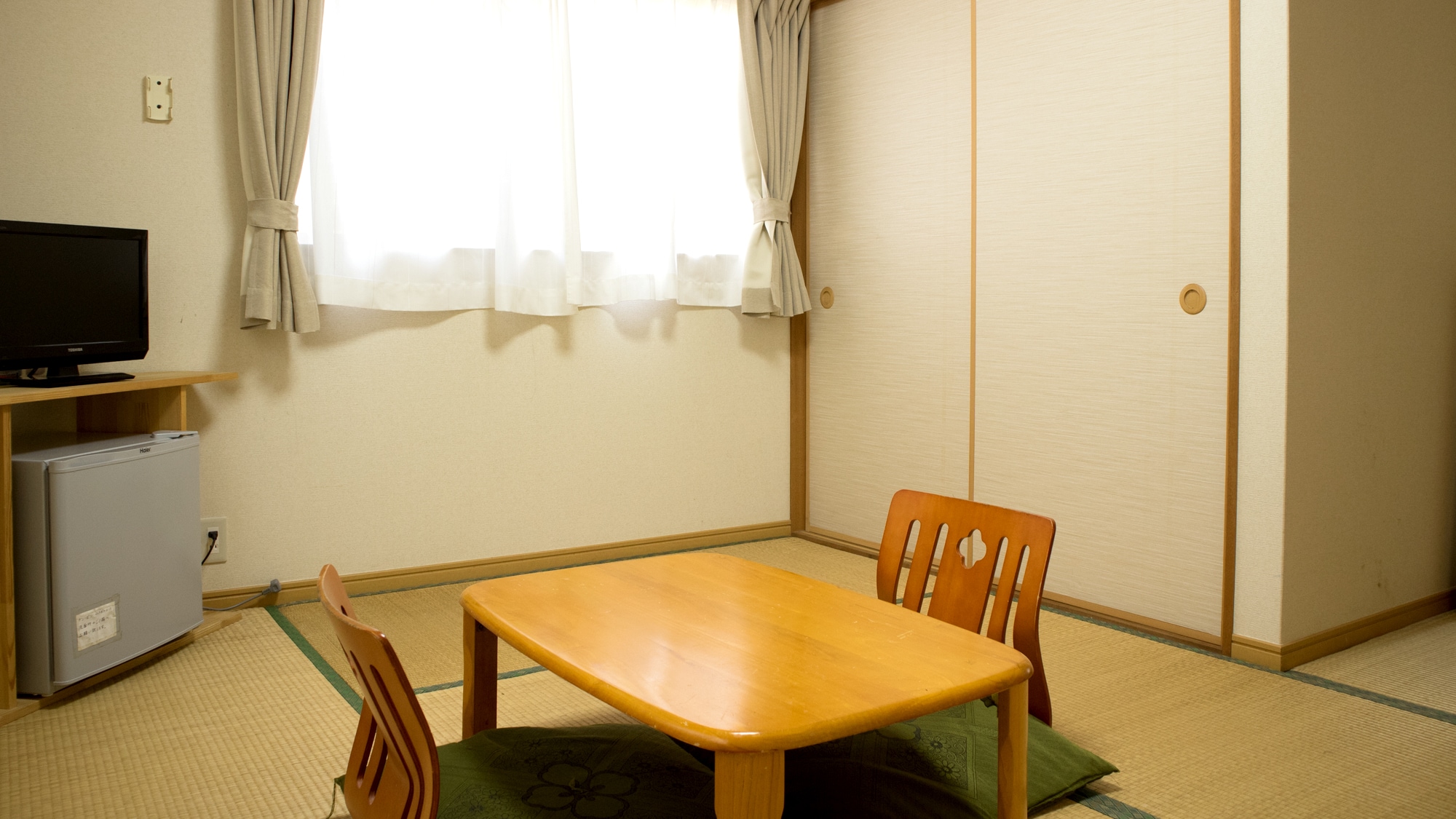 *[Guest room example] Japanese-style room 7.5 tatami mats (no bath or toilet)