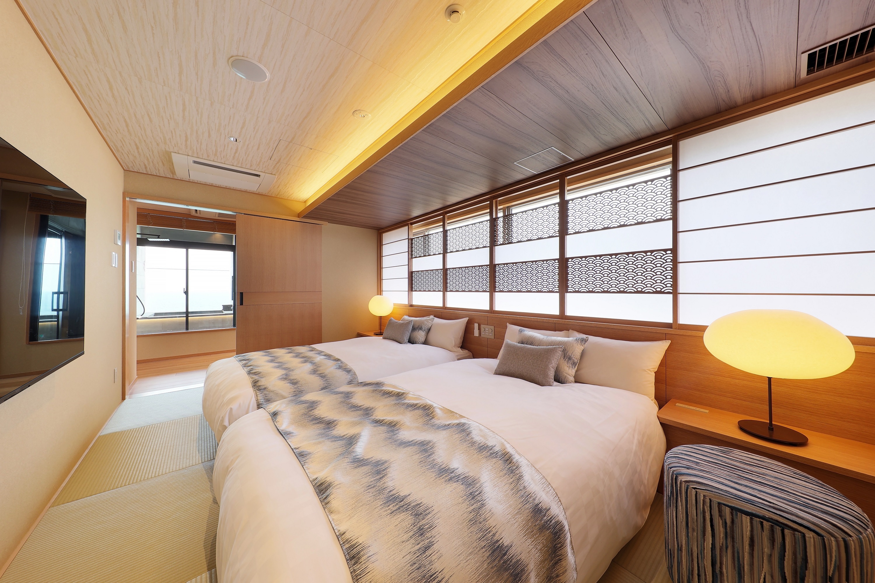 Top floor suite (Japanese-style room)