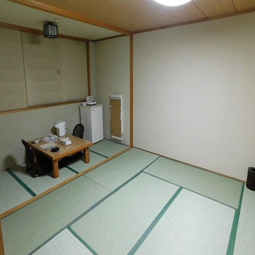 Japanese-style room [8 tatami mats] Up to 4 adults ♪