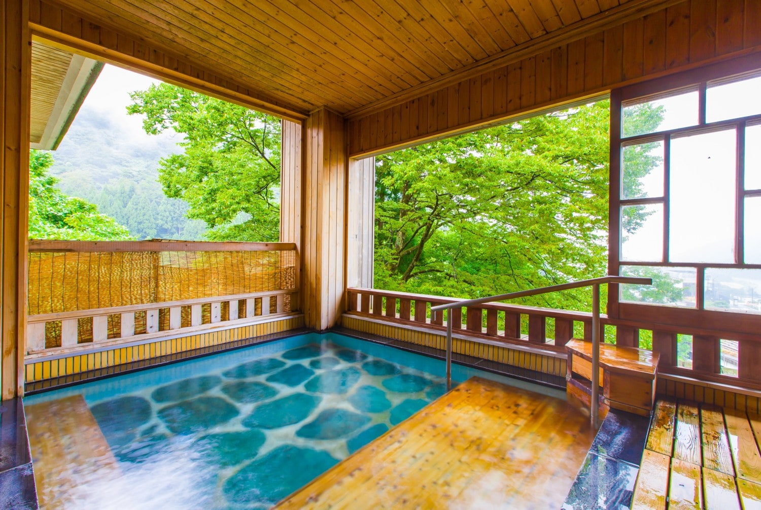 Women's bath open-air bath