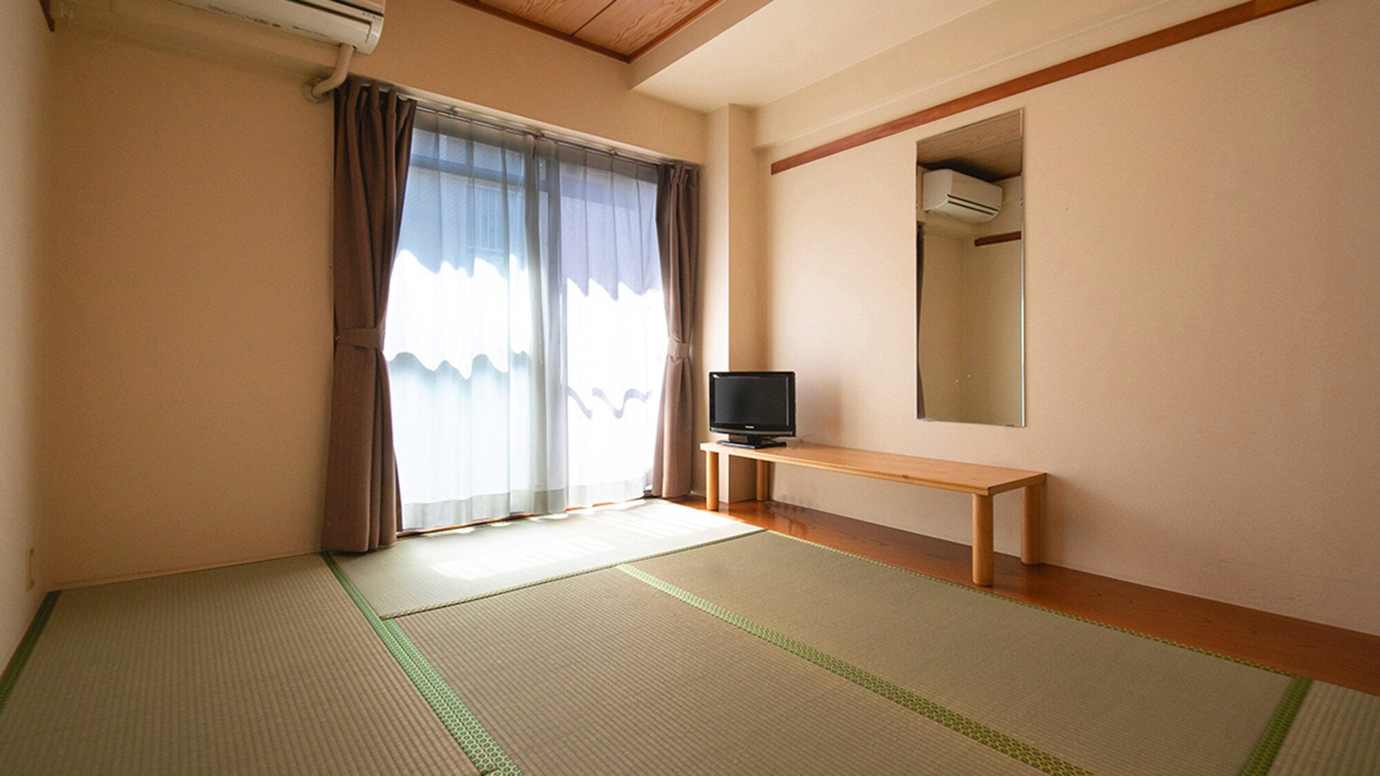 ■ แอนเน็กซ์ ห้องสไตล์ญี่ปุ่น 6 เสื่อทาทามิ ■ ห้องอาบน้ำและห้องส้วมก็มีให้ในห้อง