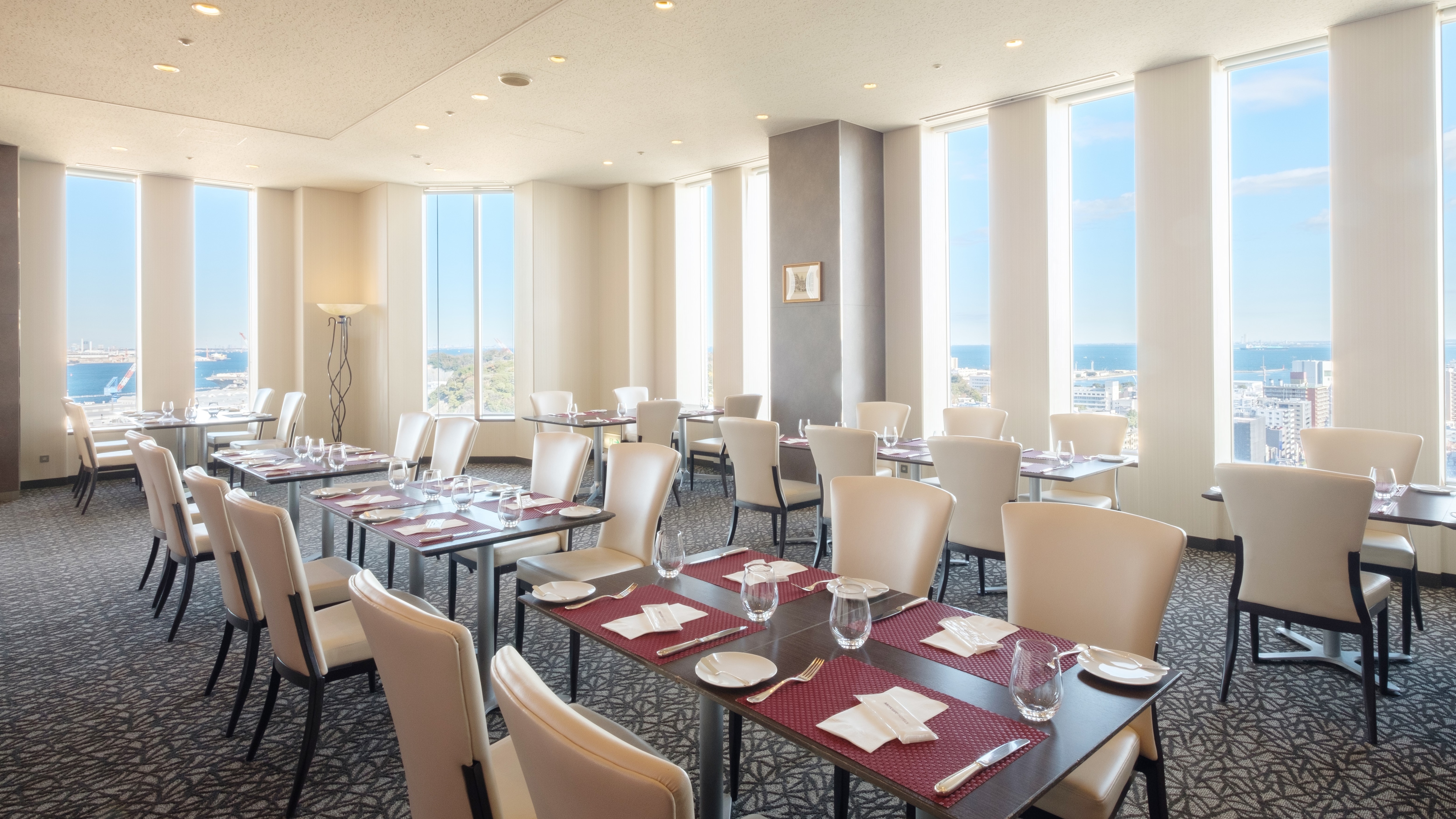 19th floor restaurant