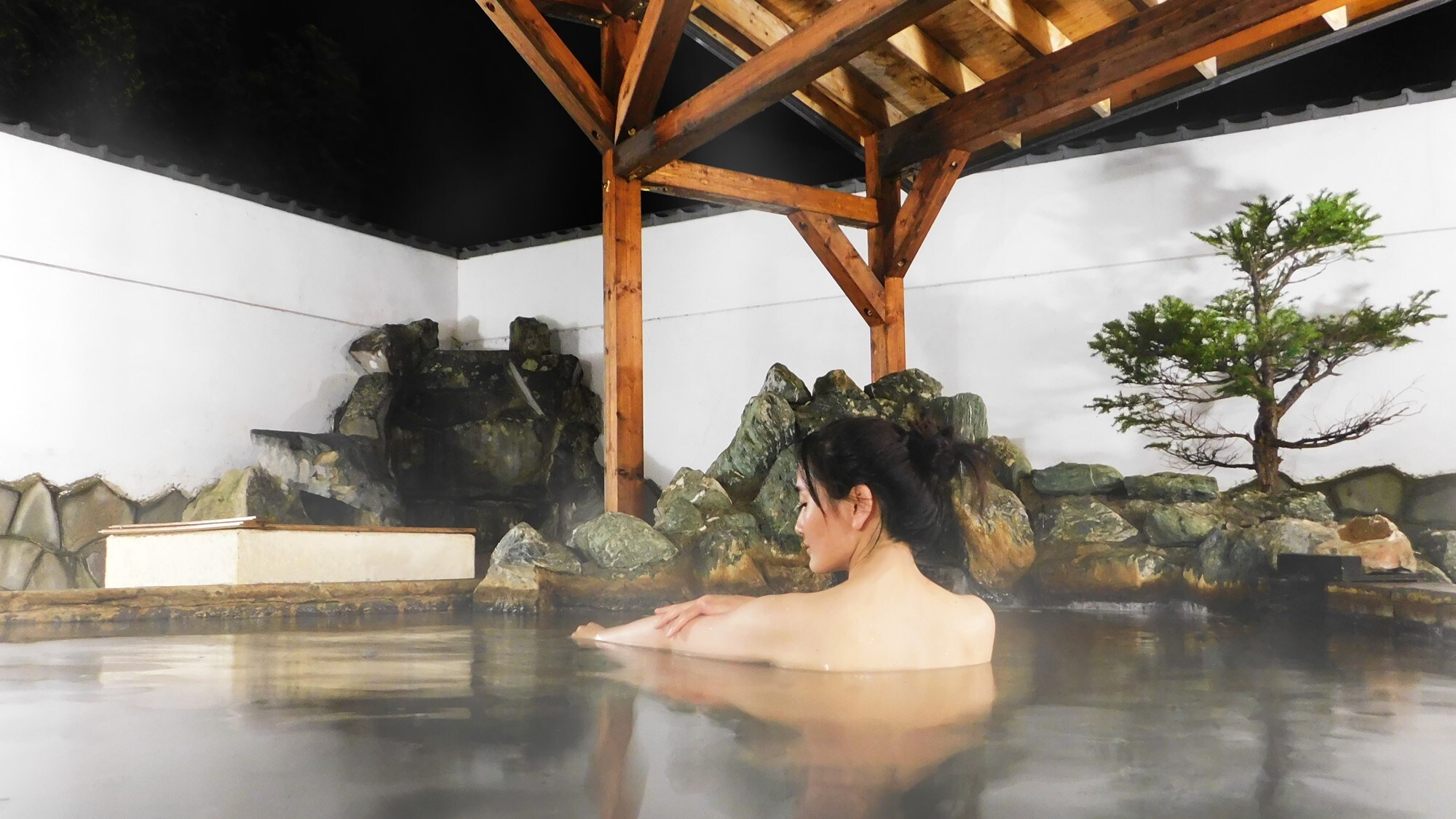 *Open-air bath/Warm from the heart, warm your soul