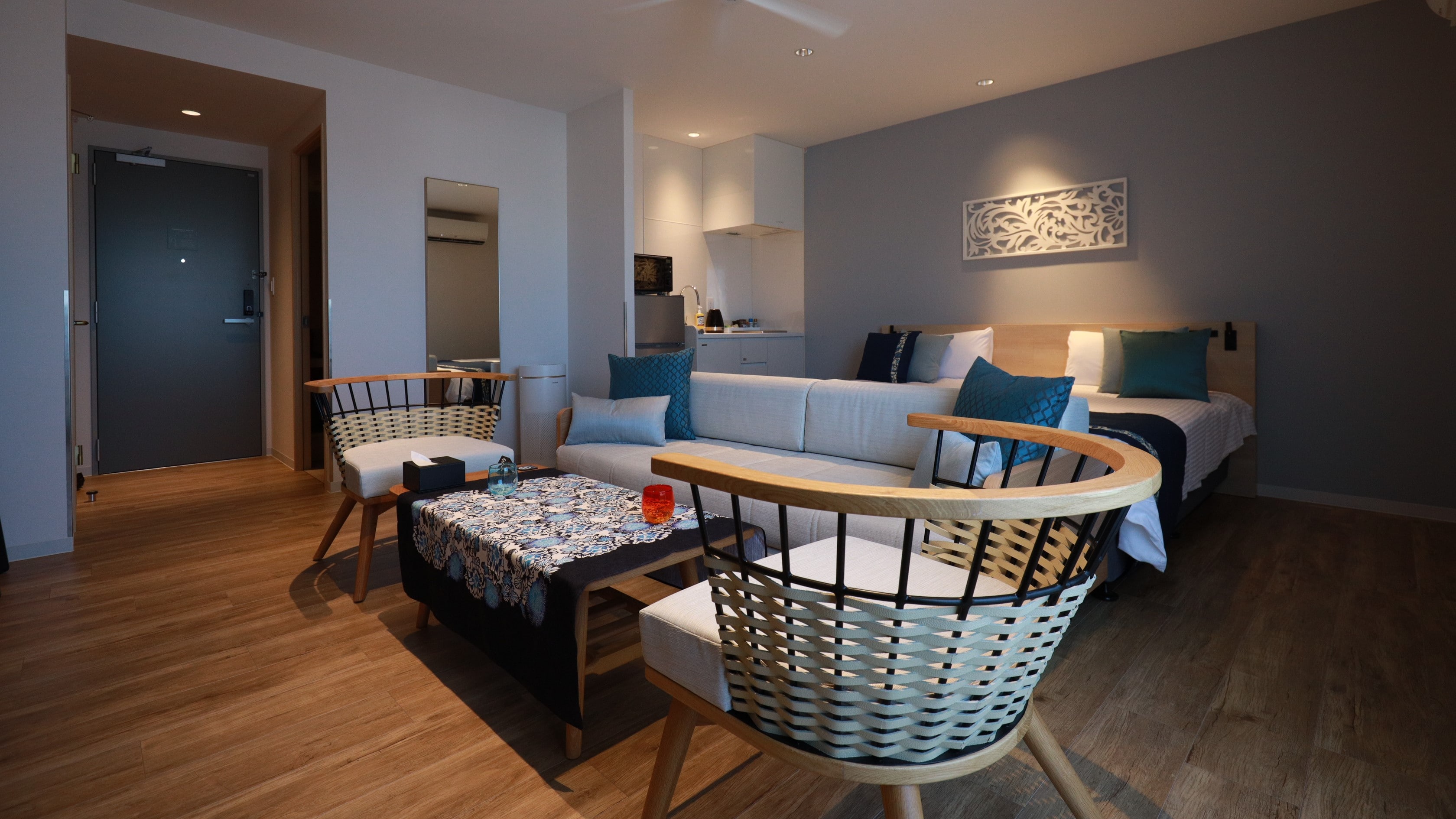 Designer's double + 2 loft beds (40 sqm) Up to 7 people