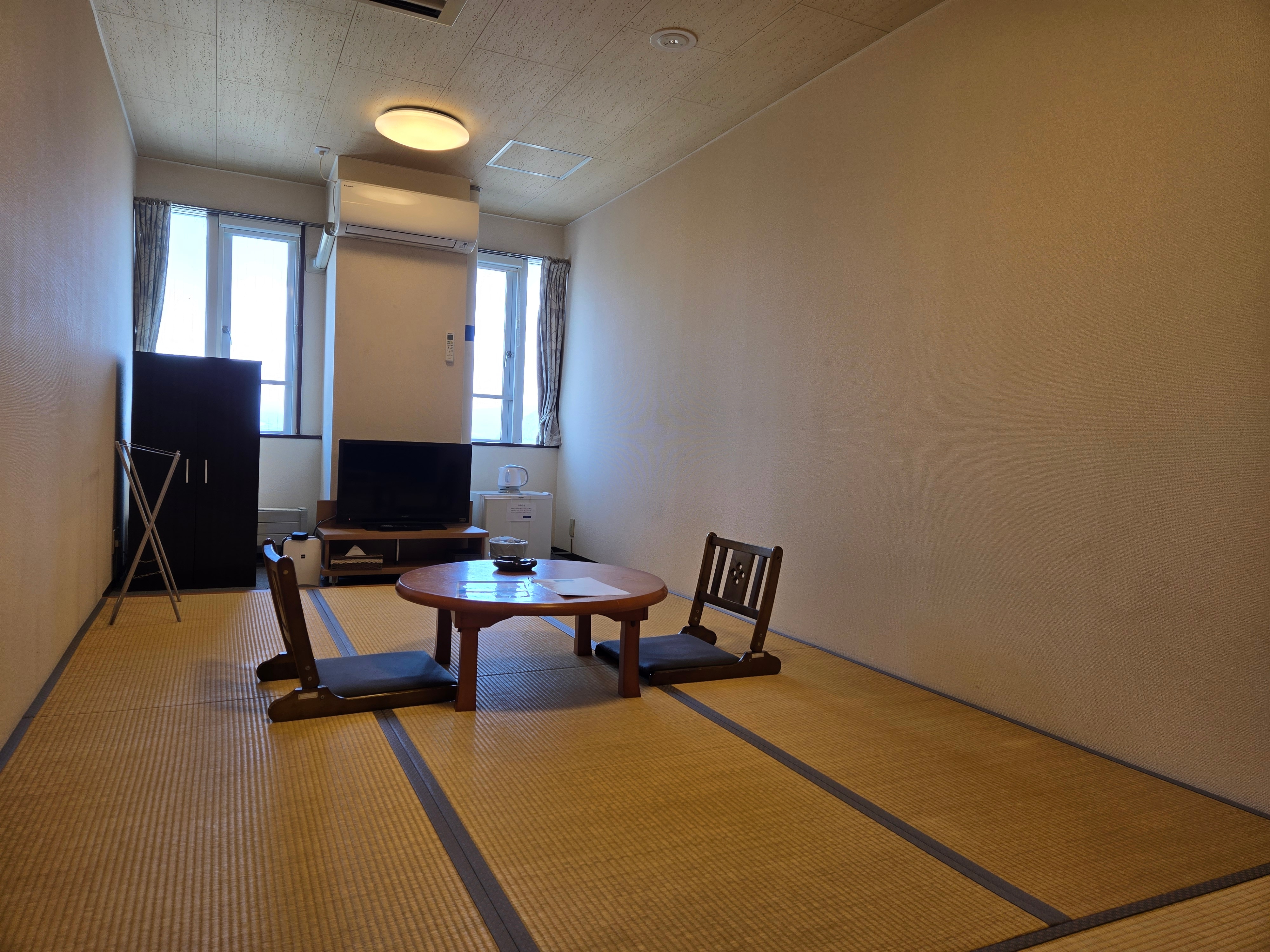 [Japanese-style room] ★ 7.5 tatami mats (no toilet or sink)