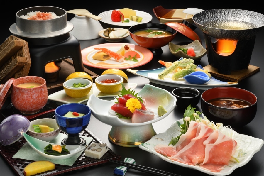 [Meals] Dinner: Standard plan *Menu may change depending on the season and availability.