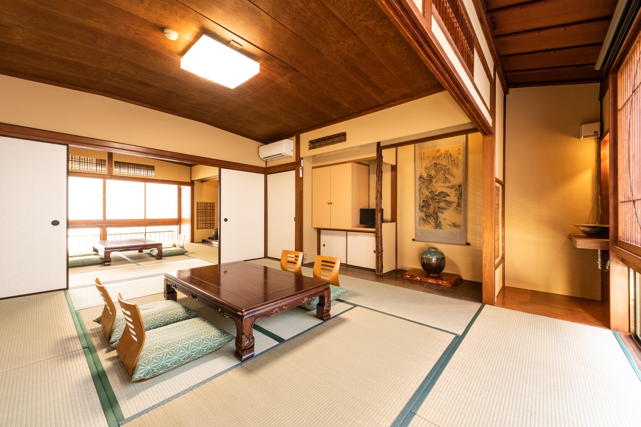 Japanese-style suite with a view of the garden (with 20 tatami mat shower and toilet)