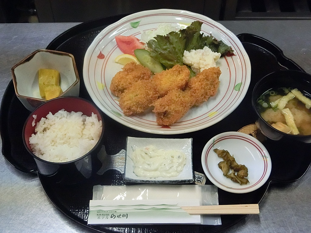 Bữa tối Set ăn Omakase (Ví dụ: Set hàu chiên)