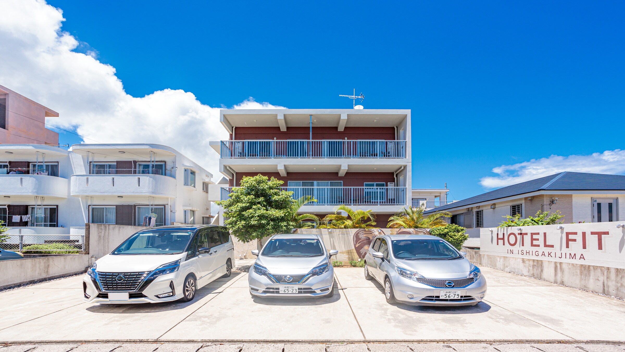 Hotel Fit Inn Ishigakijima: Ample free parking available