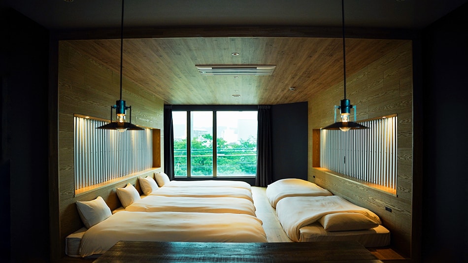 [Capacity of 6 people: Superior] From the window, you can see the scenery like a road movie that feels the seasons.