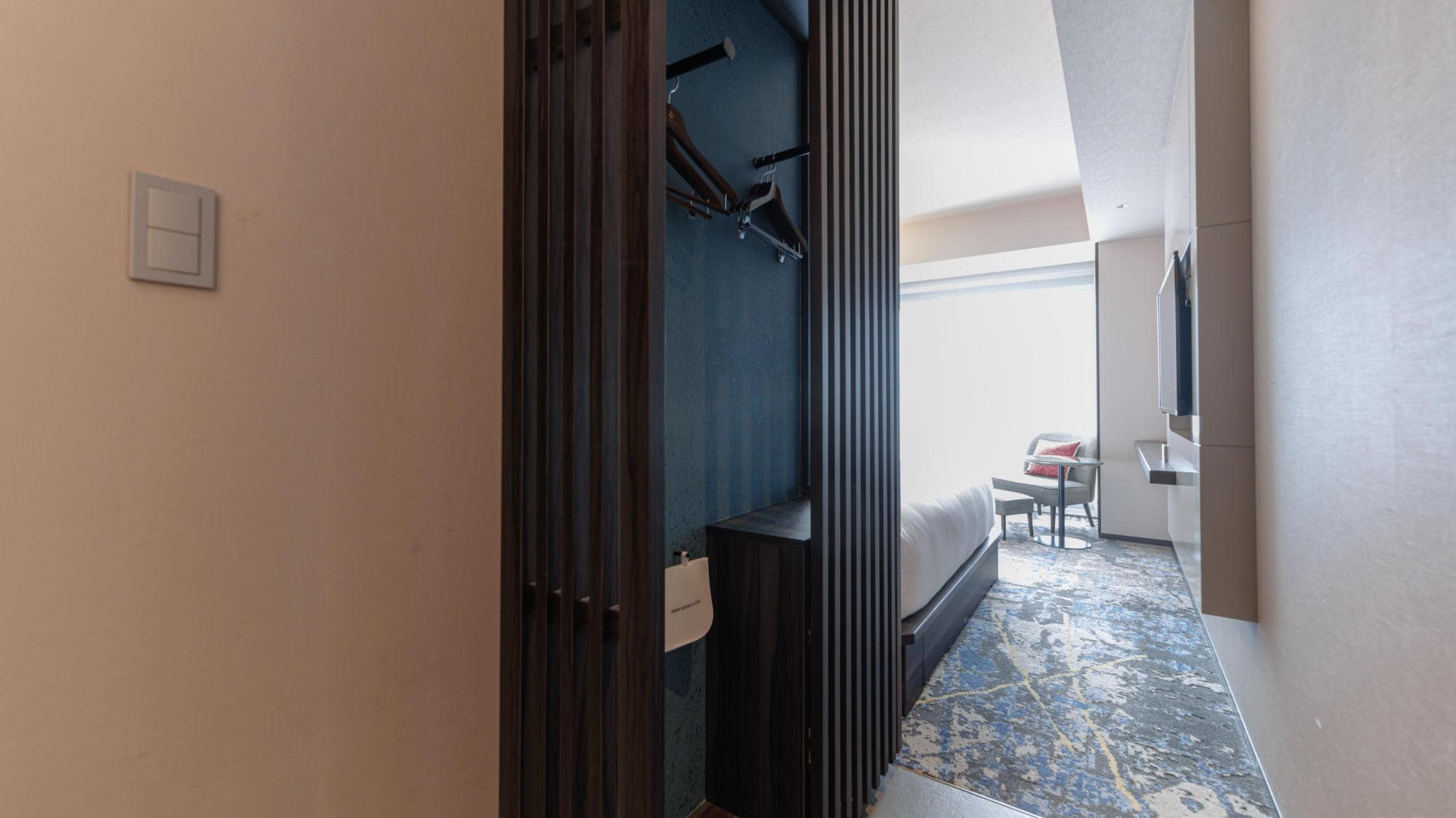 [Superior King] Closet