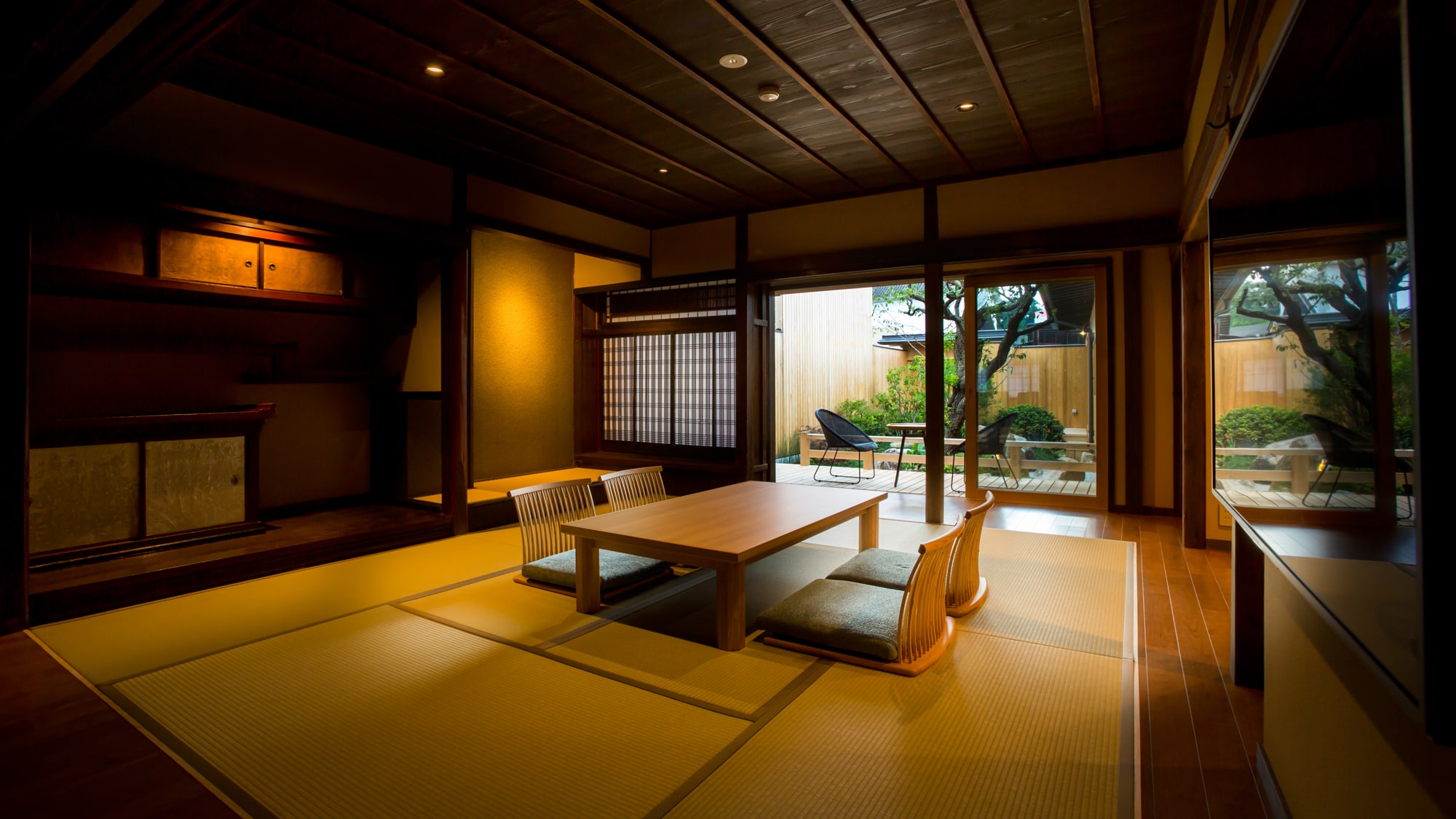 Building A Japanese-style living room (1F)