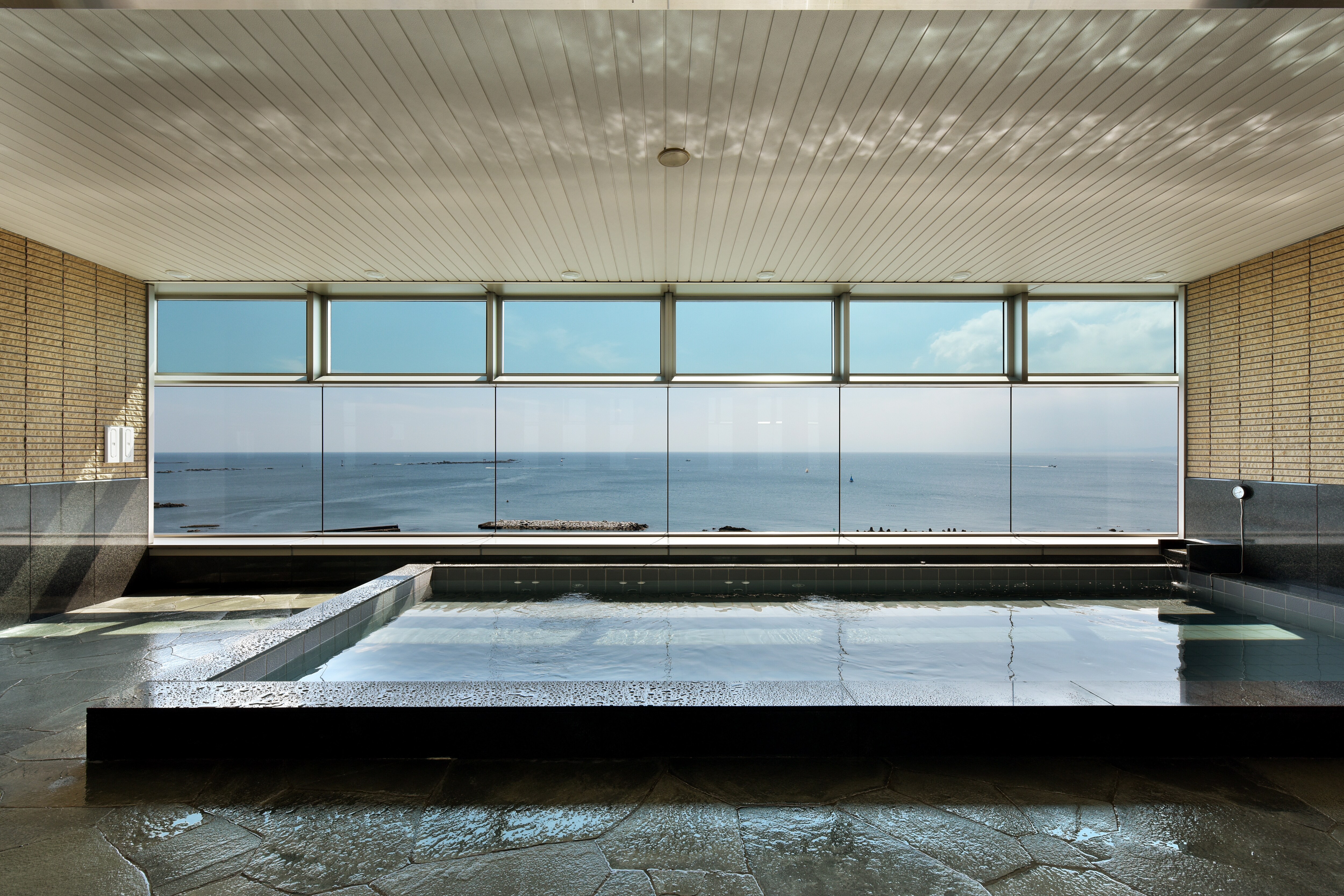 大型公共浴池 Horizon onsen~江之岛