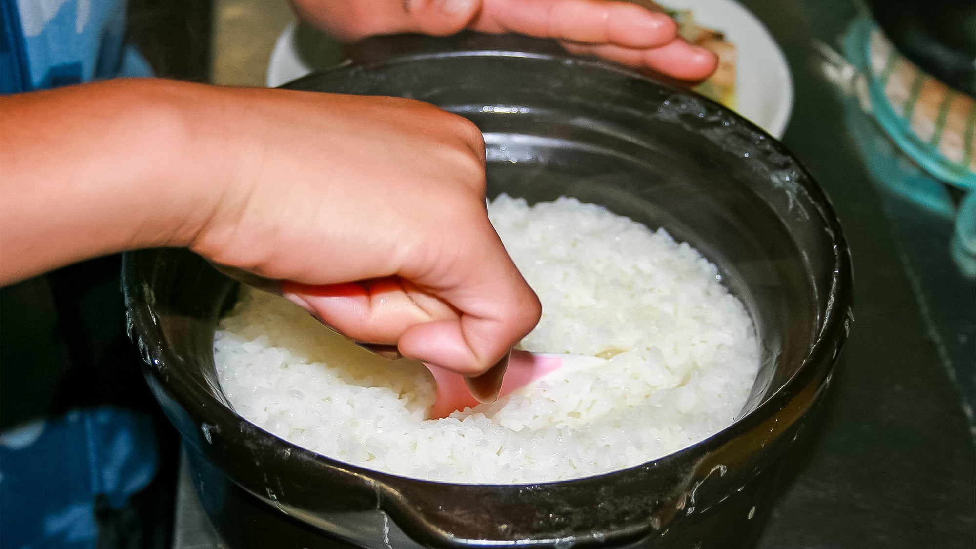 ・Rice cooked in a clay pot. We use Aizu Koshihikari rice.