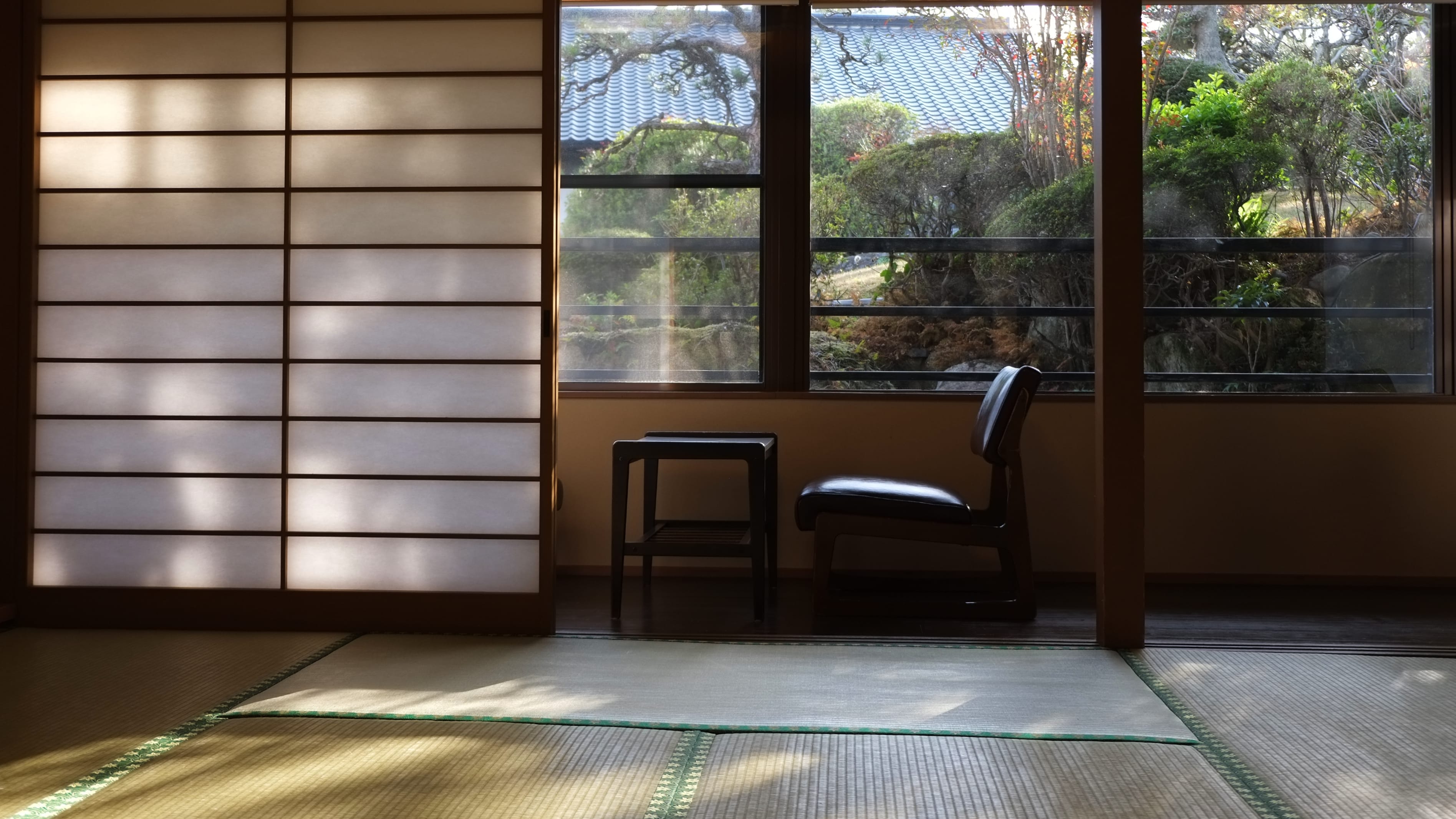 [Example of a Japanese-style room] Relax on the tatami mats after a bath