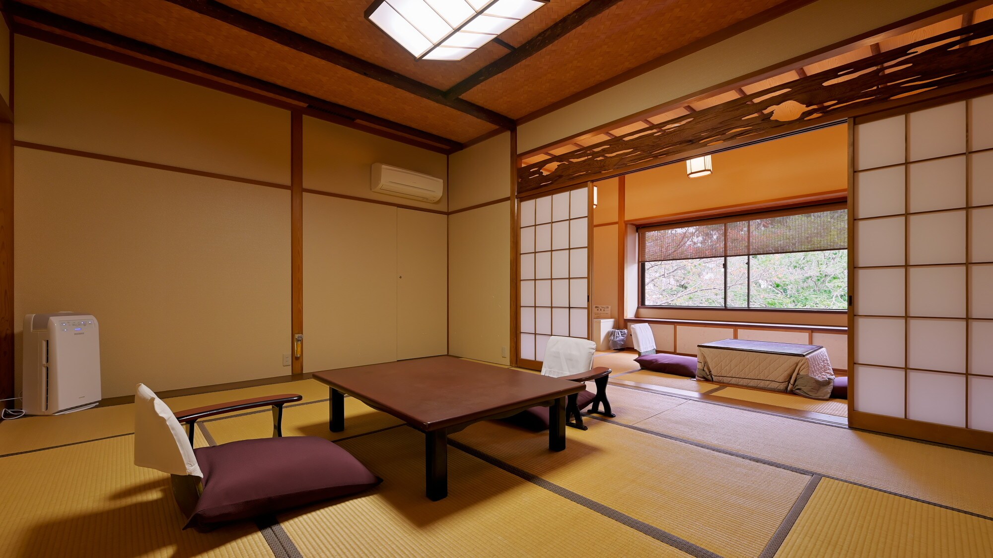[Kamar tamu / Midori] Lantai 3 / Kamar bergaya Jepang 10 tikar tatami + 5 tikar tatami dengan kotatsu cekung + 2 ruang depan masing-masing 3 tikar tatami