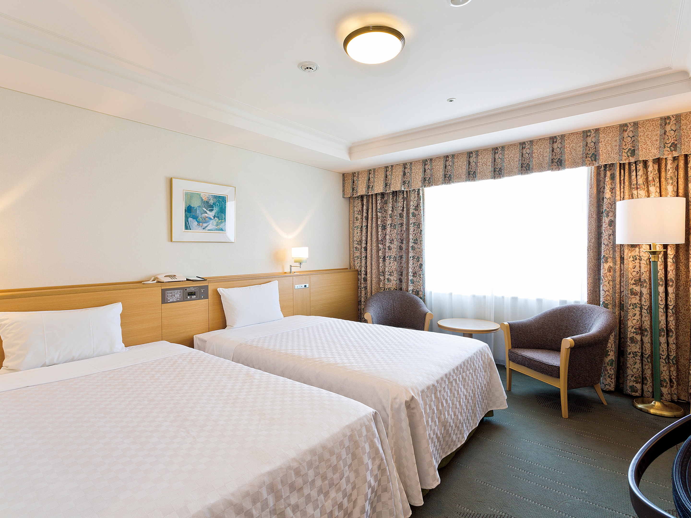 [Standard Twin] A relaxing room with a moderate size and functional design (120cm bed ★ 24.9㎡)