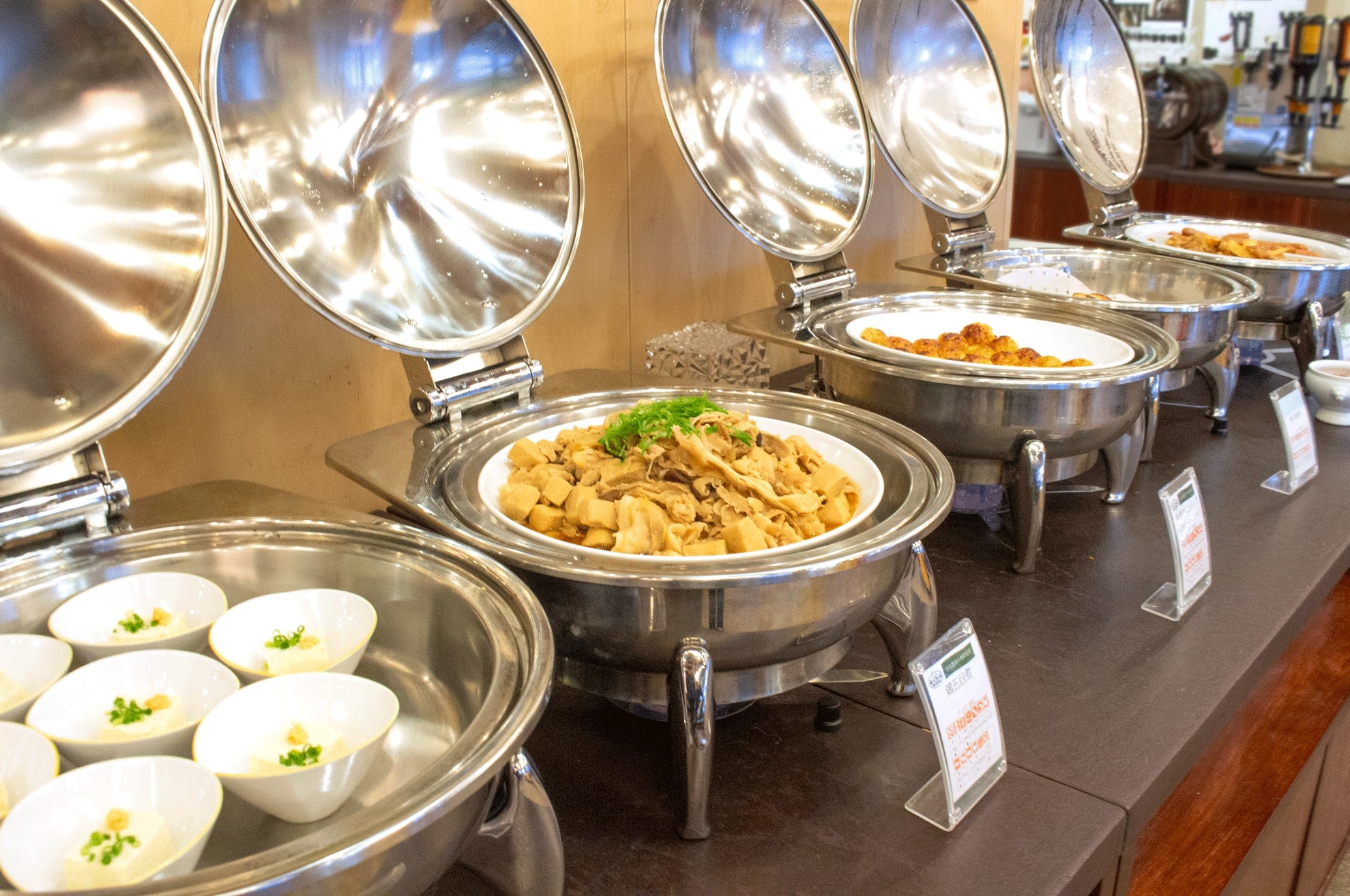 Bàn tiệc buffet sáng
