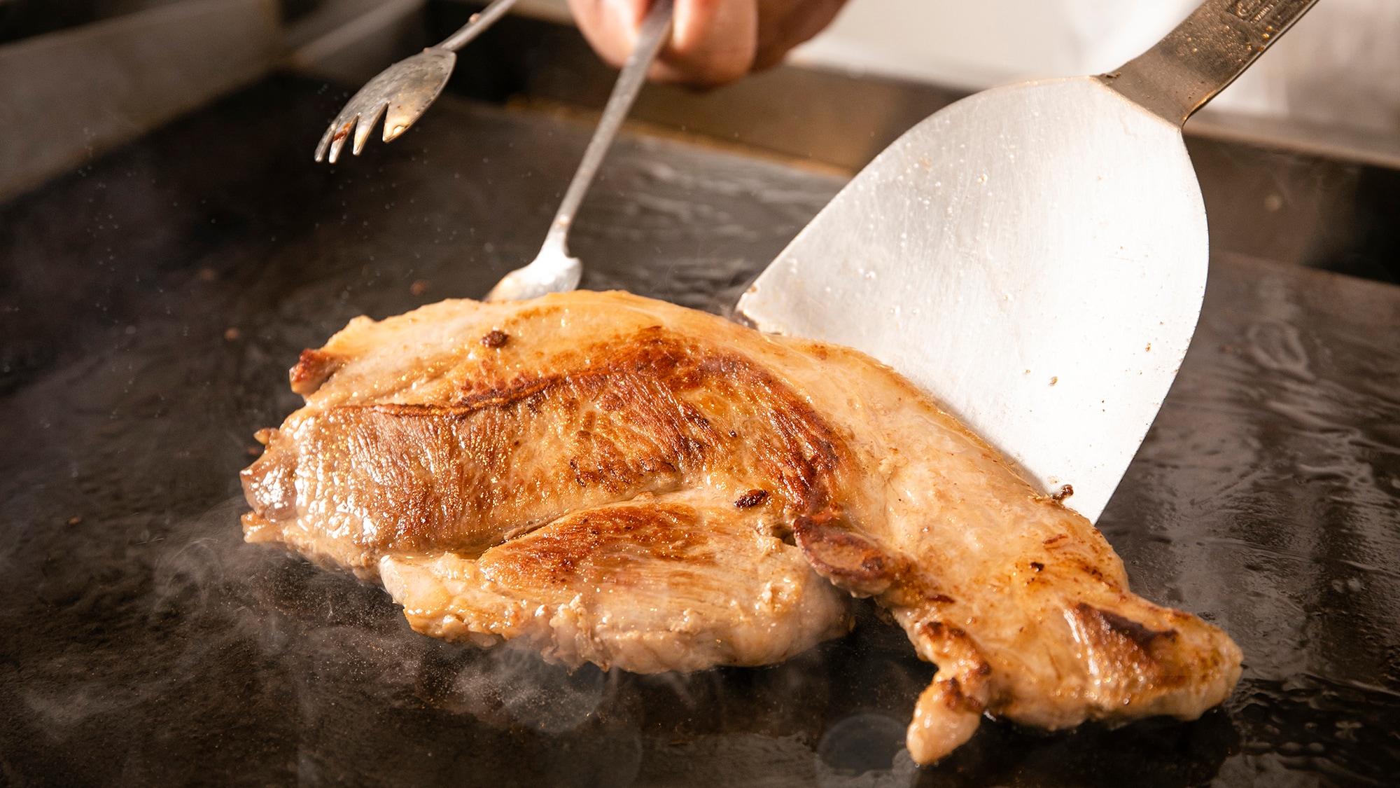 [Breakfast buffet] Popular menu "Agu pork saute"