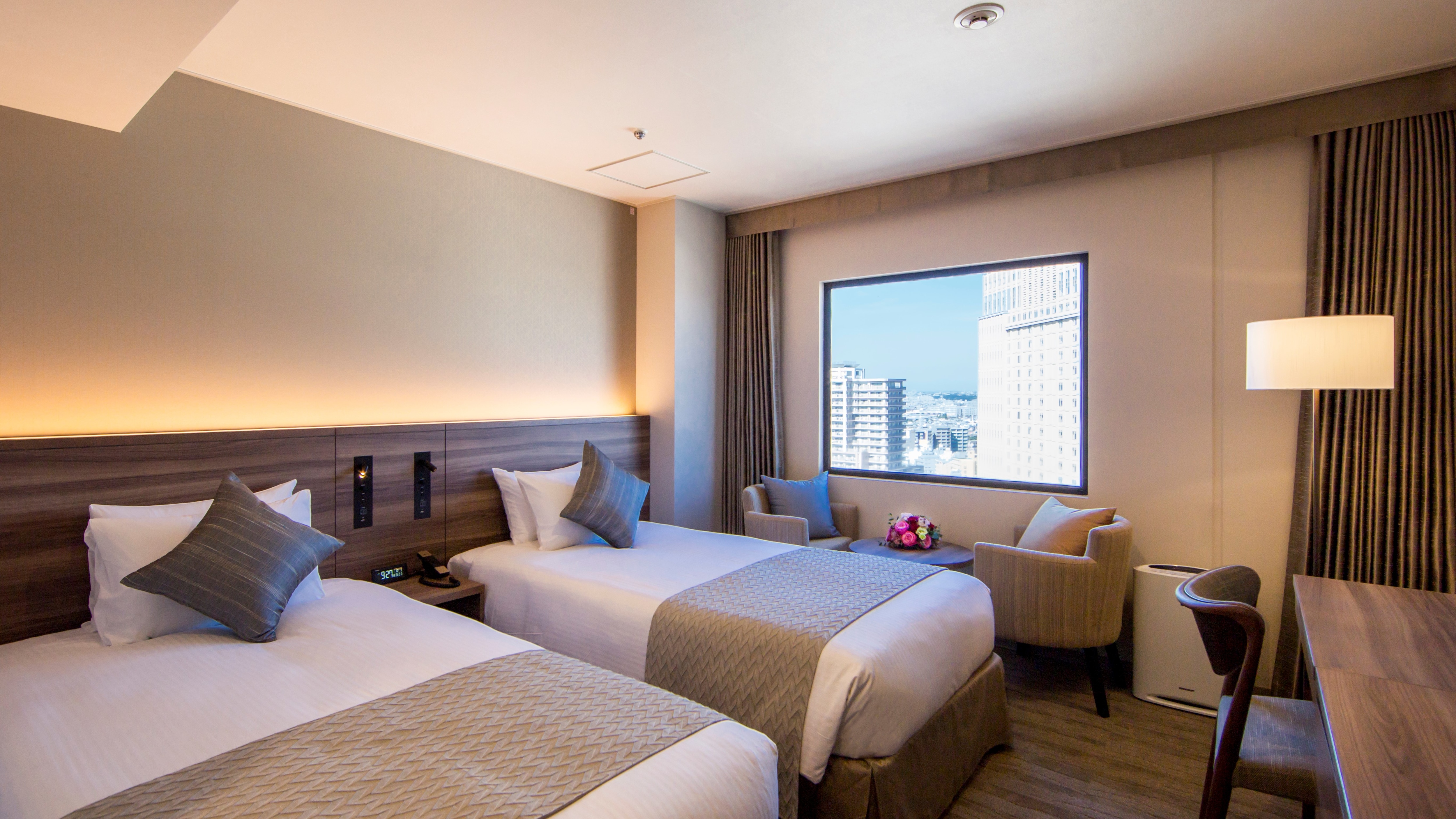 Stylish Twin-Prime Floor-