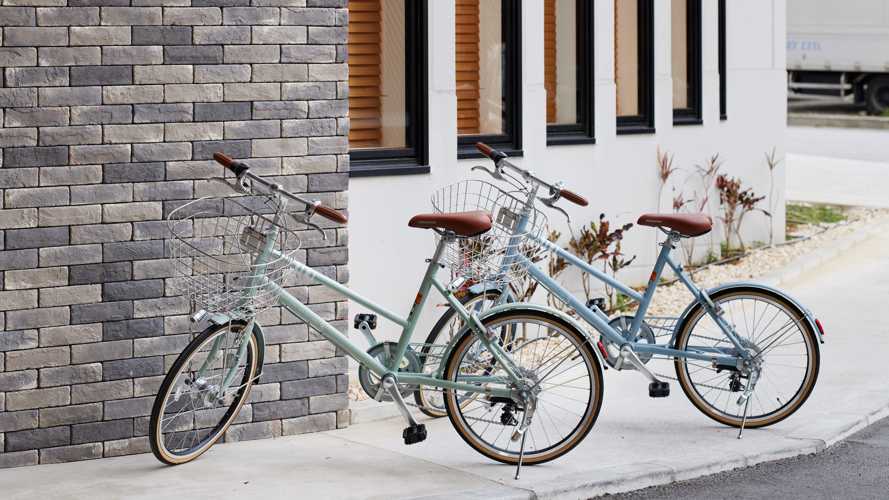 Bicycle rental (first come, first served, free)