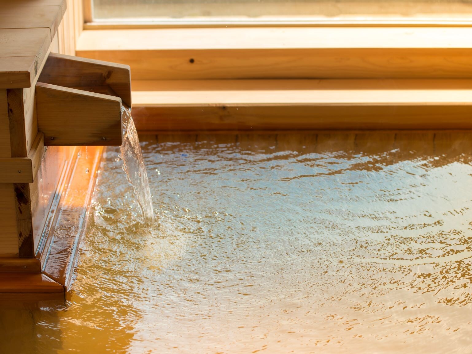 Large public bath with open-air bath "Togen no Yu"