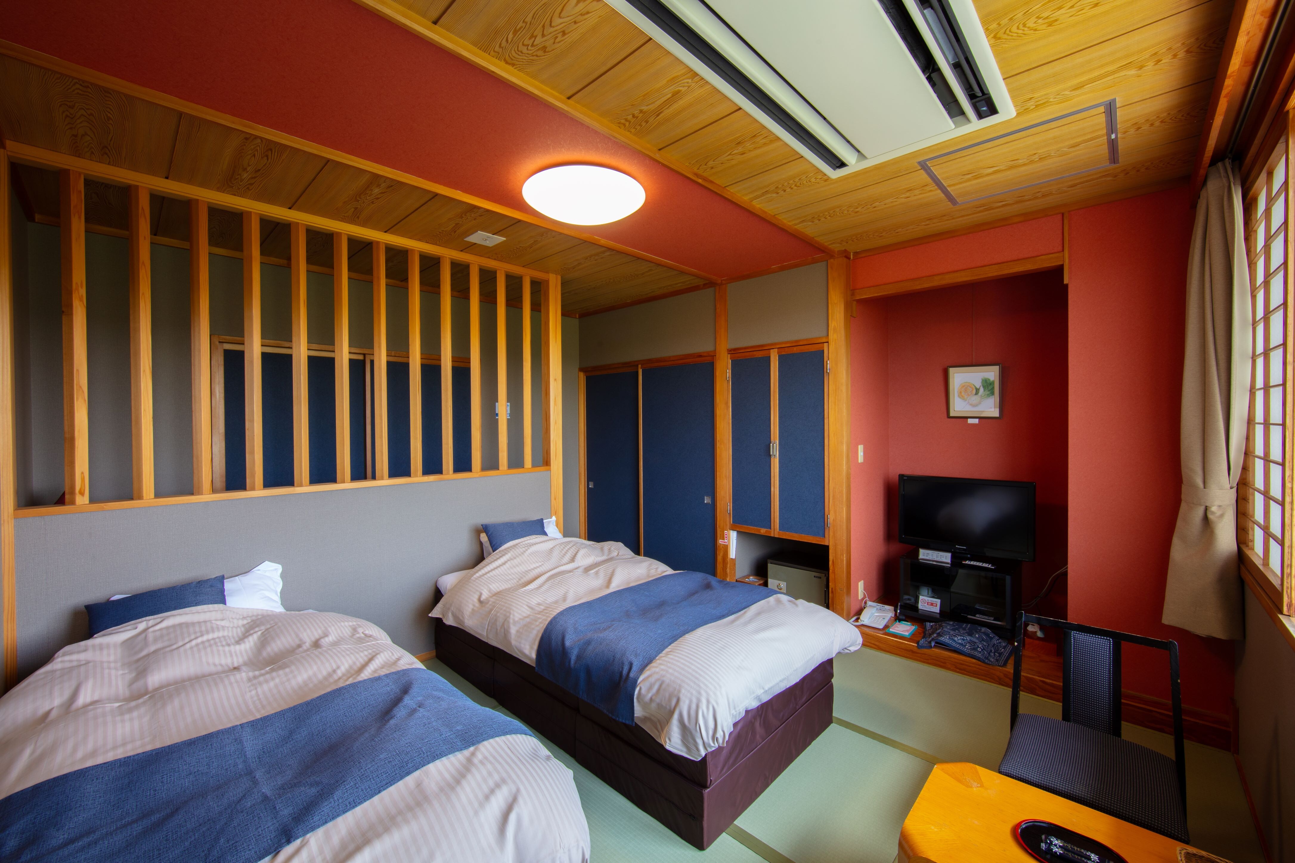 North Wing Japanese-Western Twin Room