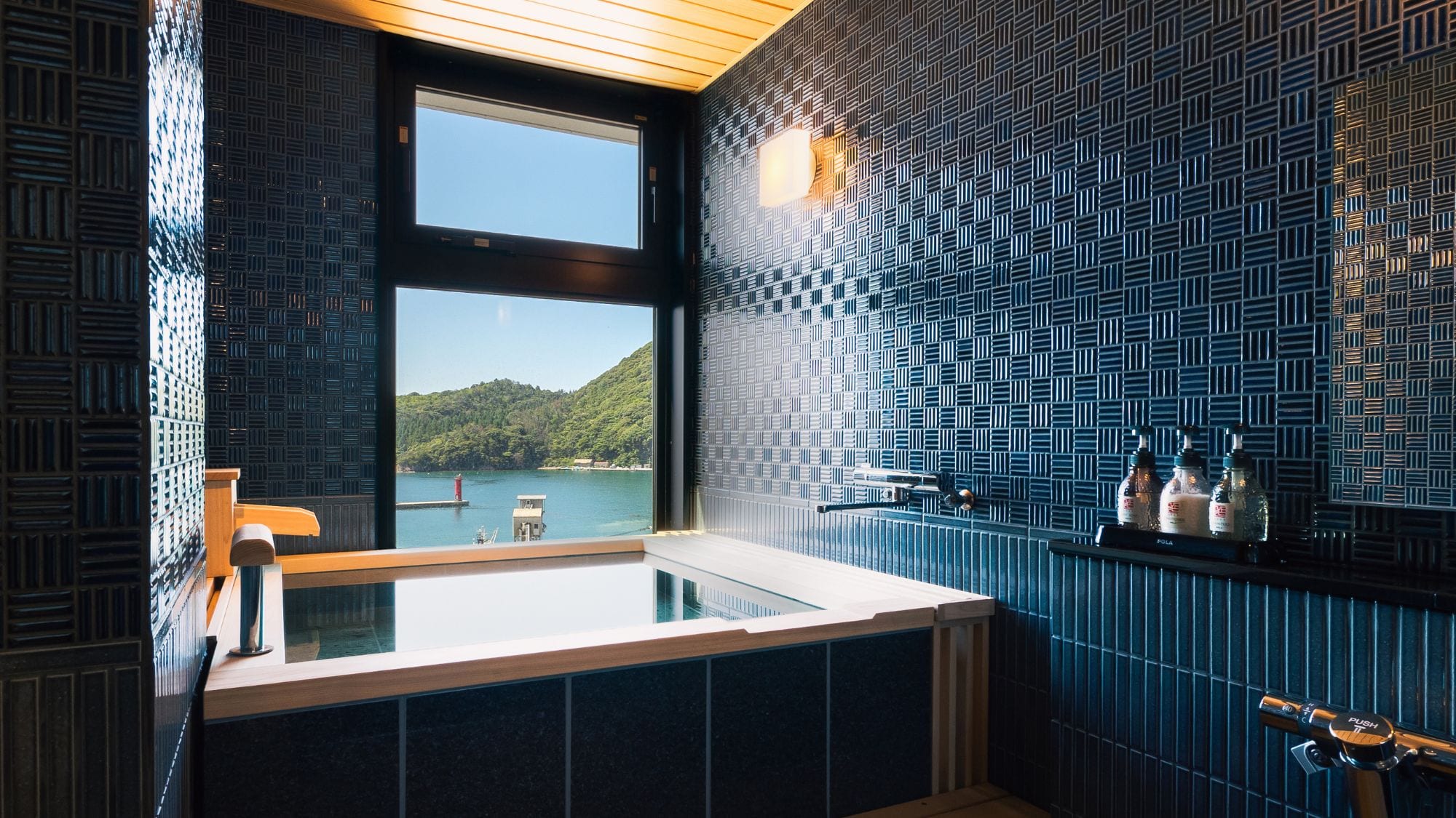 Aoumi Panorama Suite [8th-9th floor, ocean view]