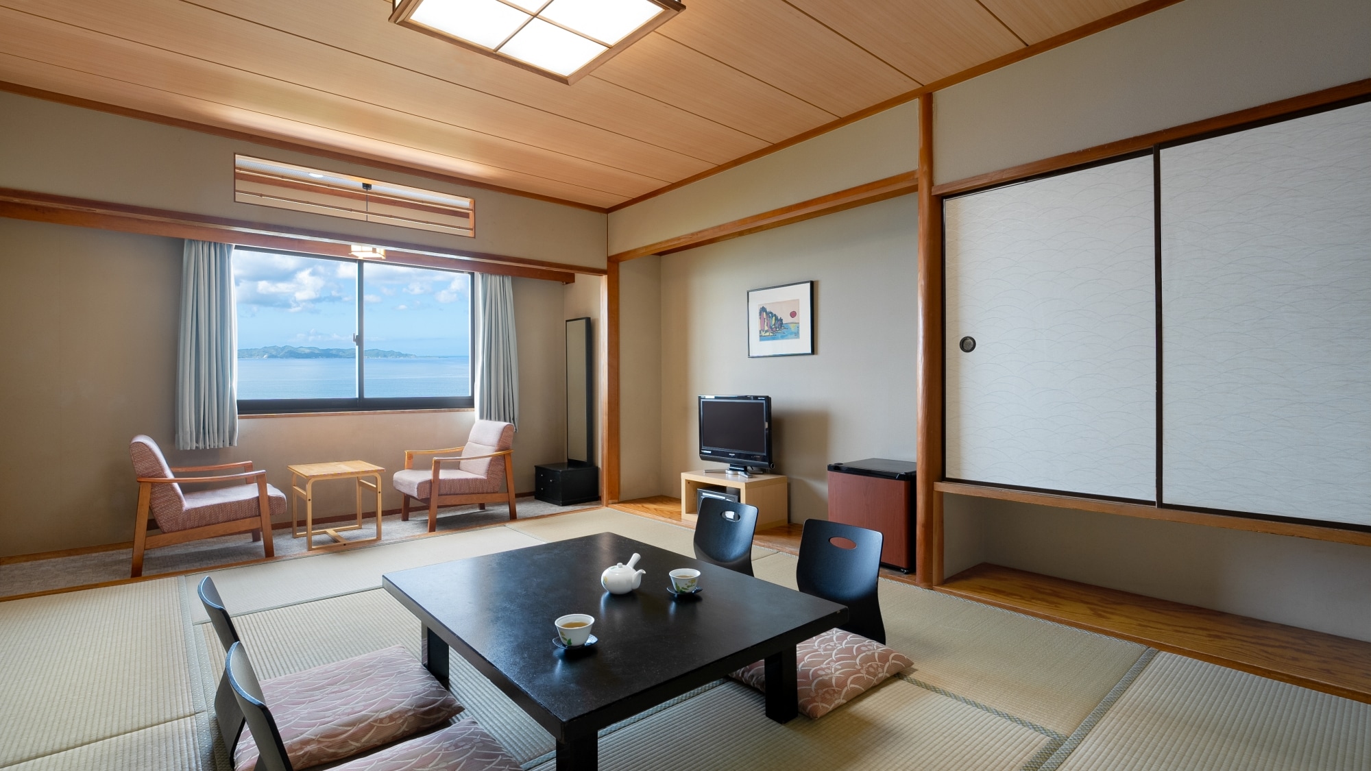 Japanese-style room