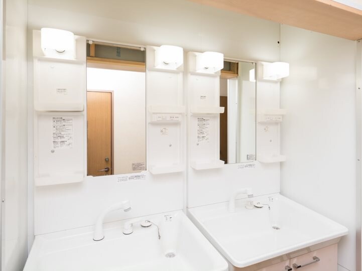 Shared washroom
