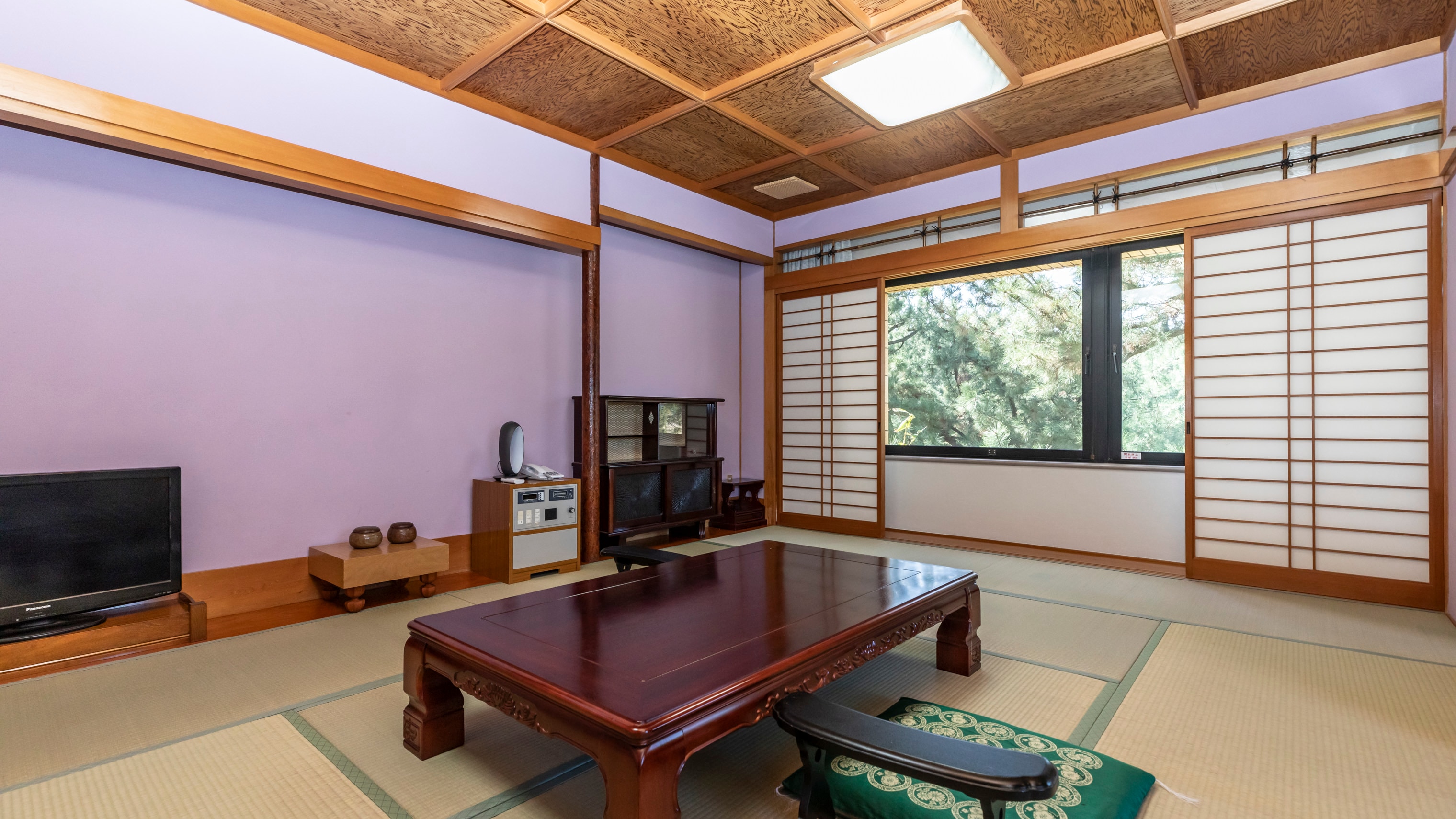 [Non-smoking] Japanese-style room for 1-6 people (Ocean view)