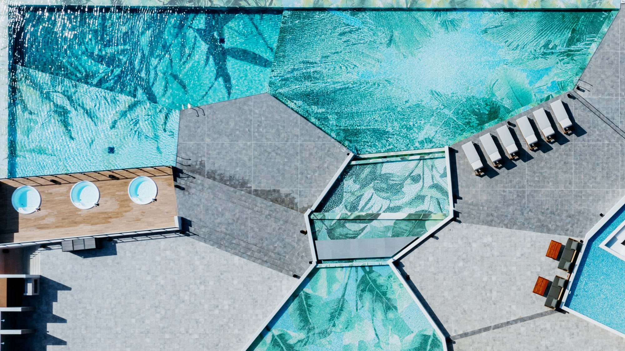 [Aqua Terrace] The vast Aqua Terrace on a 2,200 square meter site