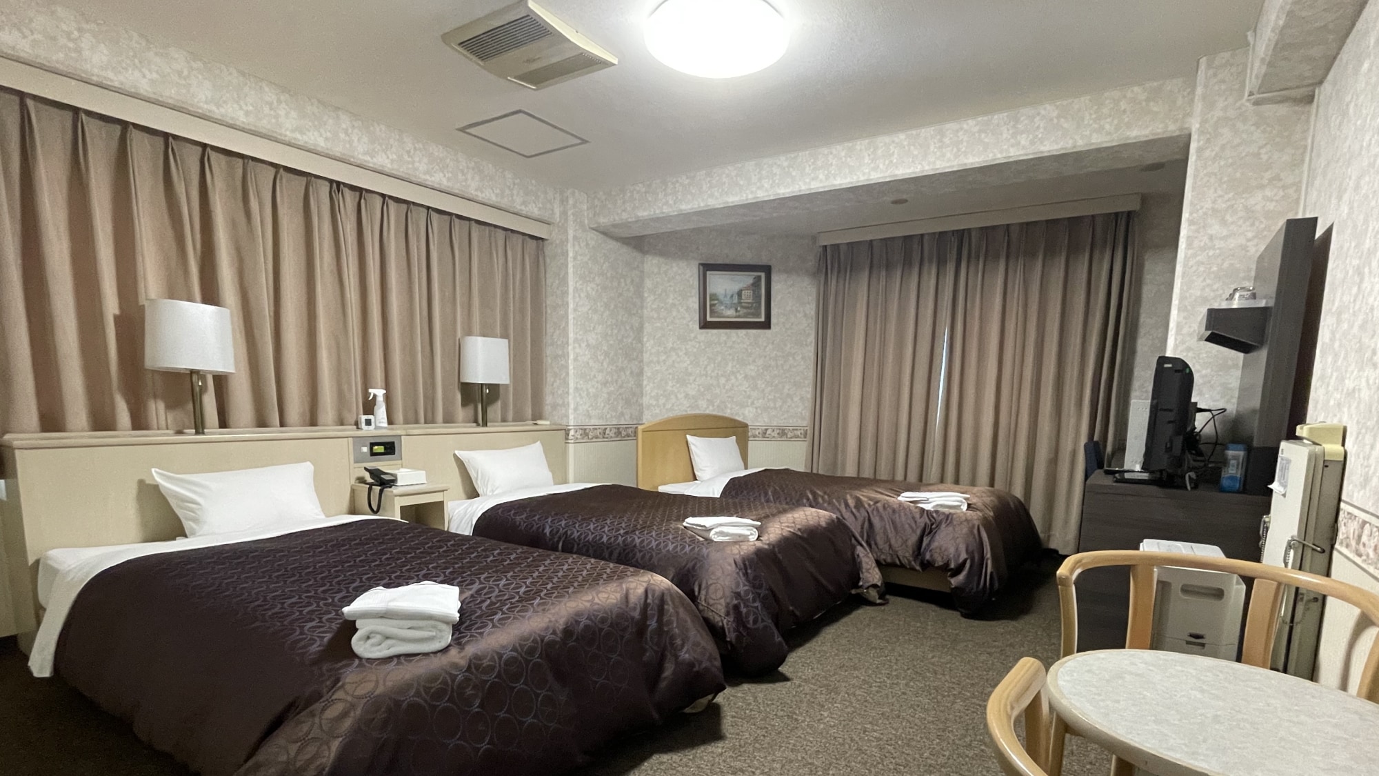 [Triple Room] The perfect room for group trips or families ♪