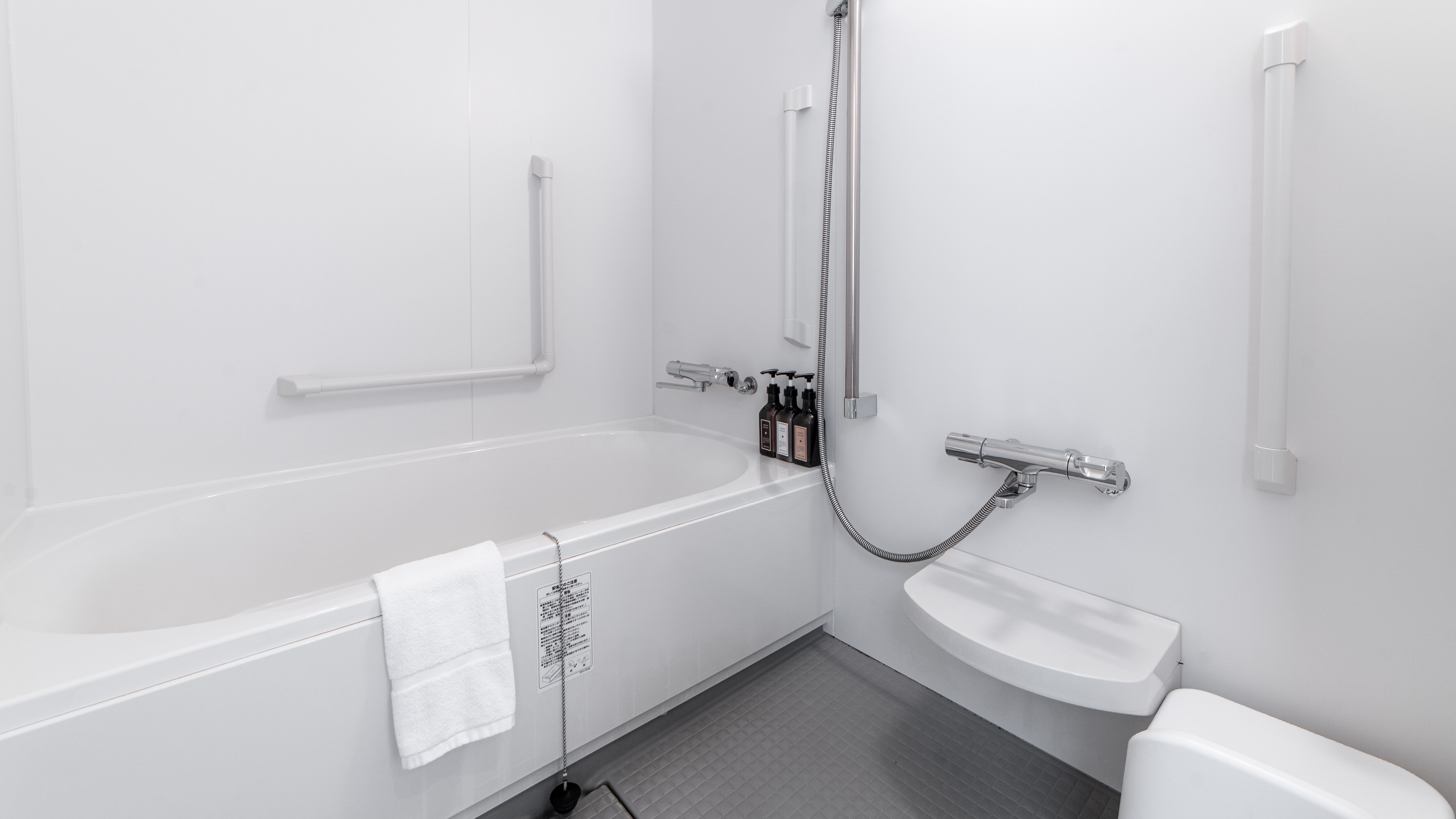 Universal Twin Room (29.1 sq m)