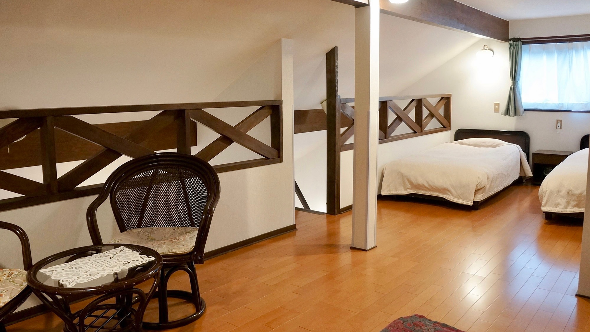 ・[Superior Room] The largest room at Miroir. Can accommodate 2 to 4 people.