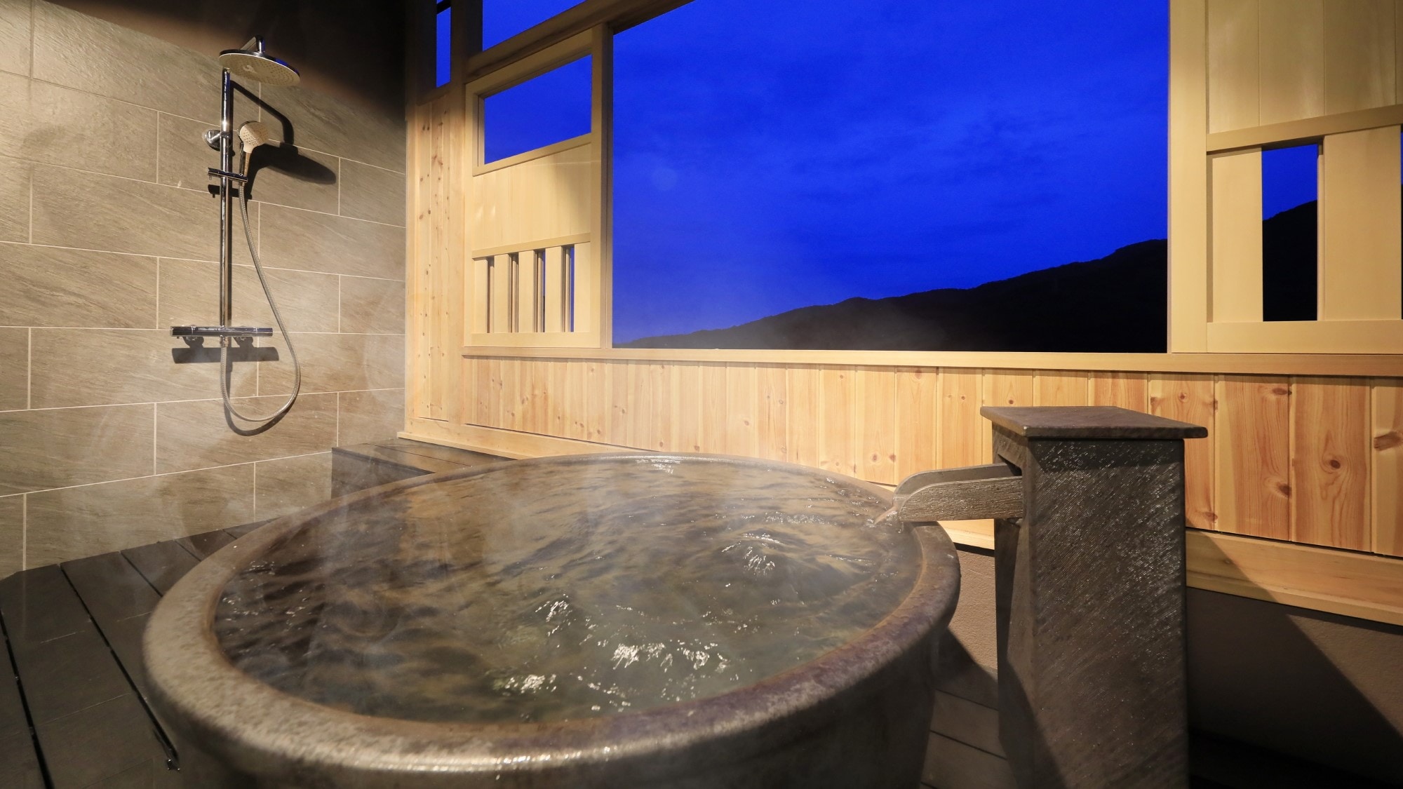 【Non Smoking】Deluxe Room with Semi-Open-Air Bath