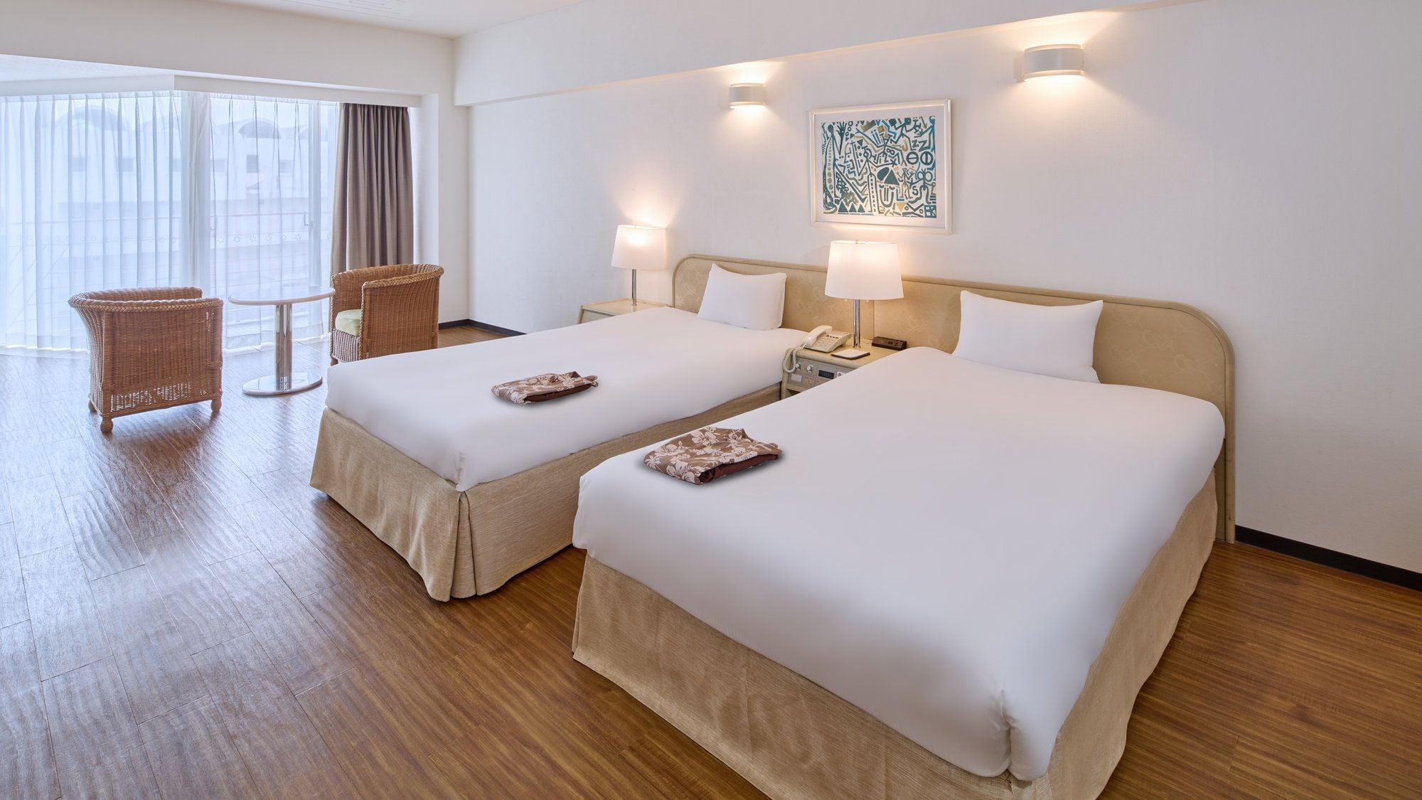 [Standard Twin Room / Western Style] Spacious bed arrangement creates a feeling of openness. A peaceful time to spend with your loved one.