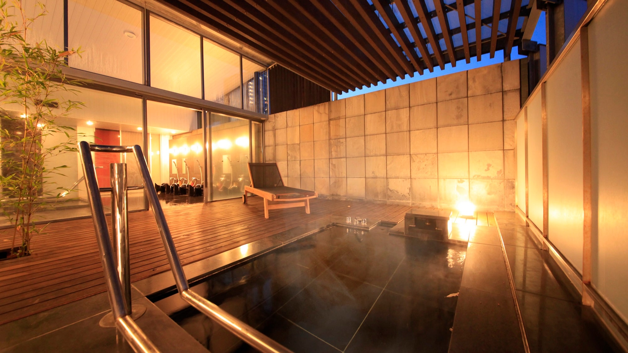 [Onsen open-air bath]