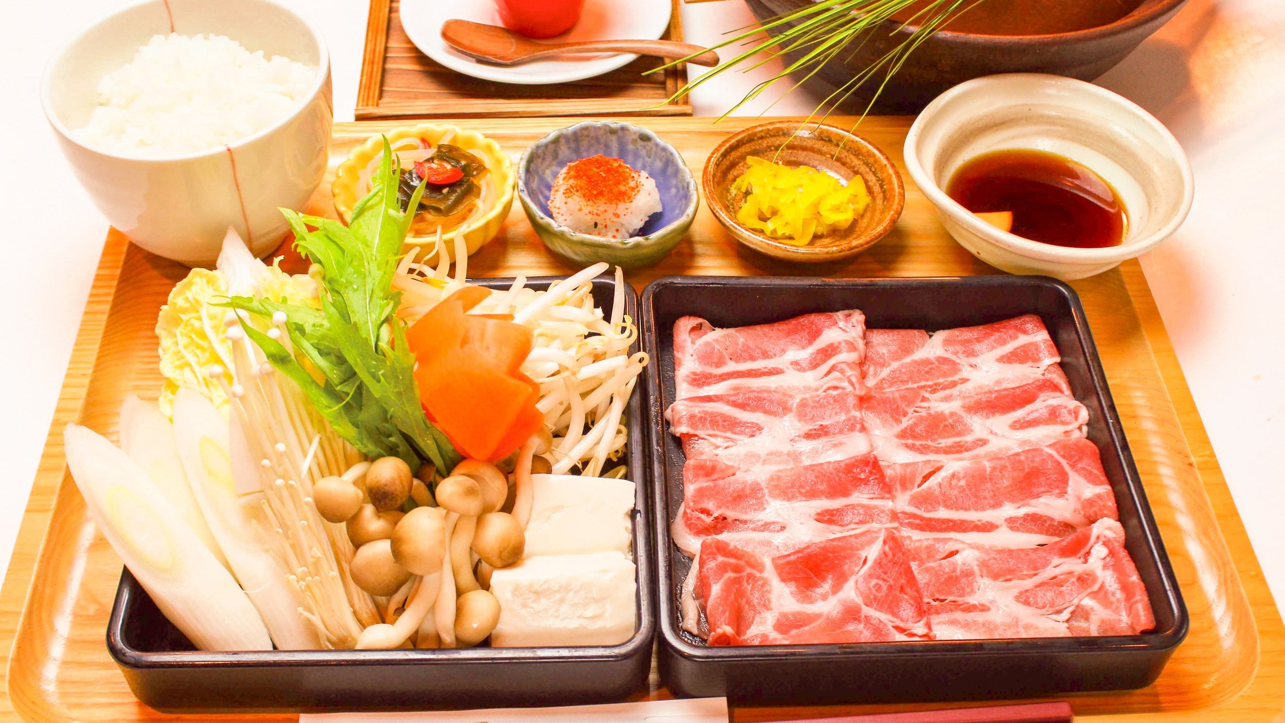 [Dinner set meal] Sangen pork broth shabu-shabu set meal